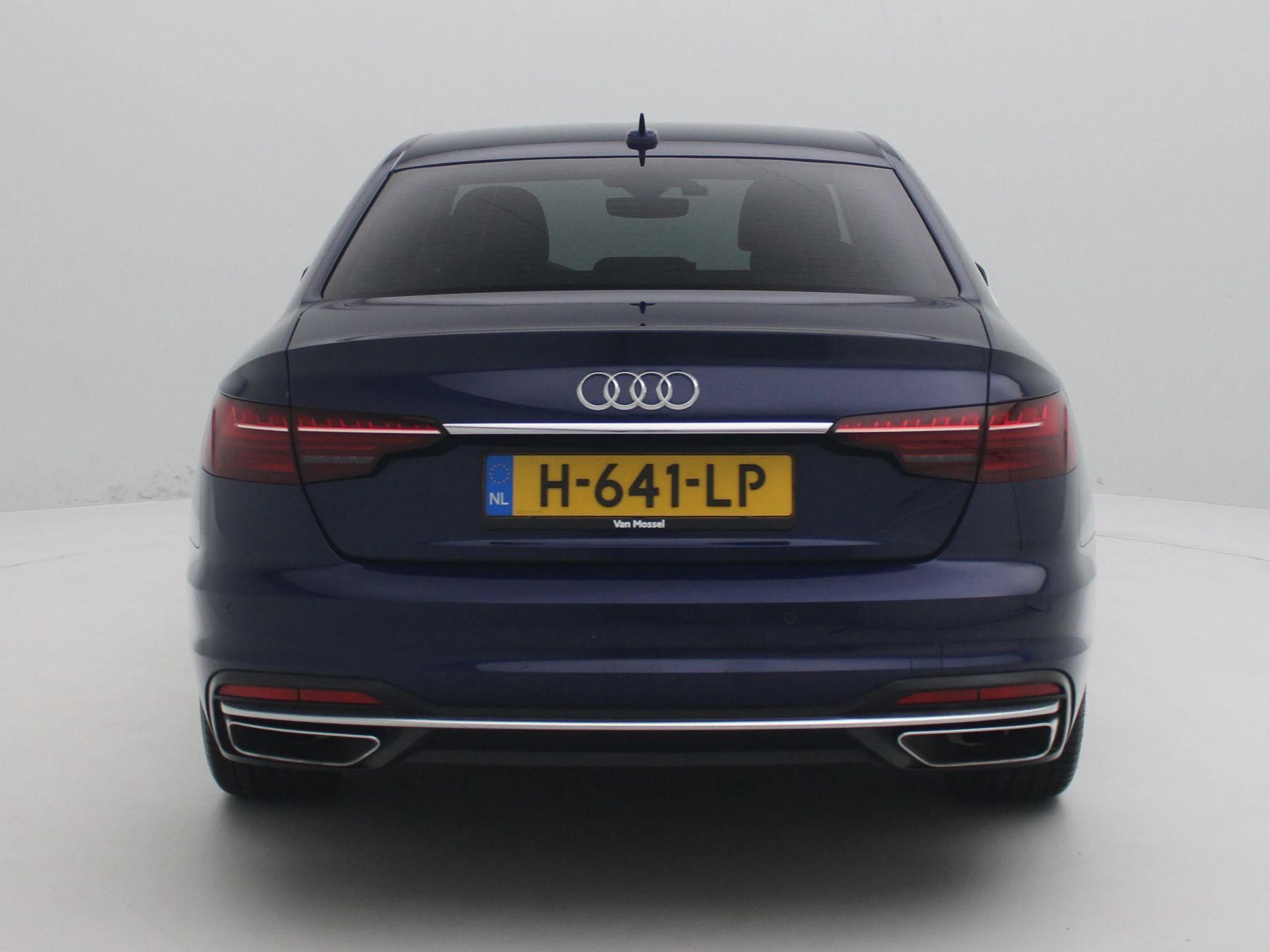 Audi A4 Limousine 35 TFSI Launch edition Business