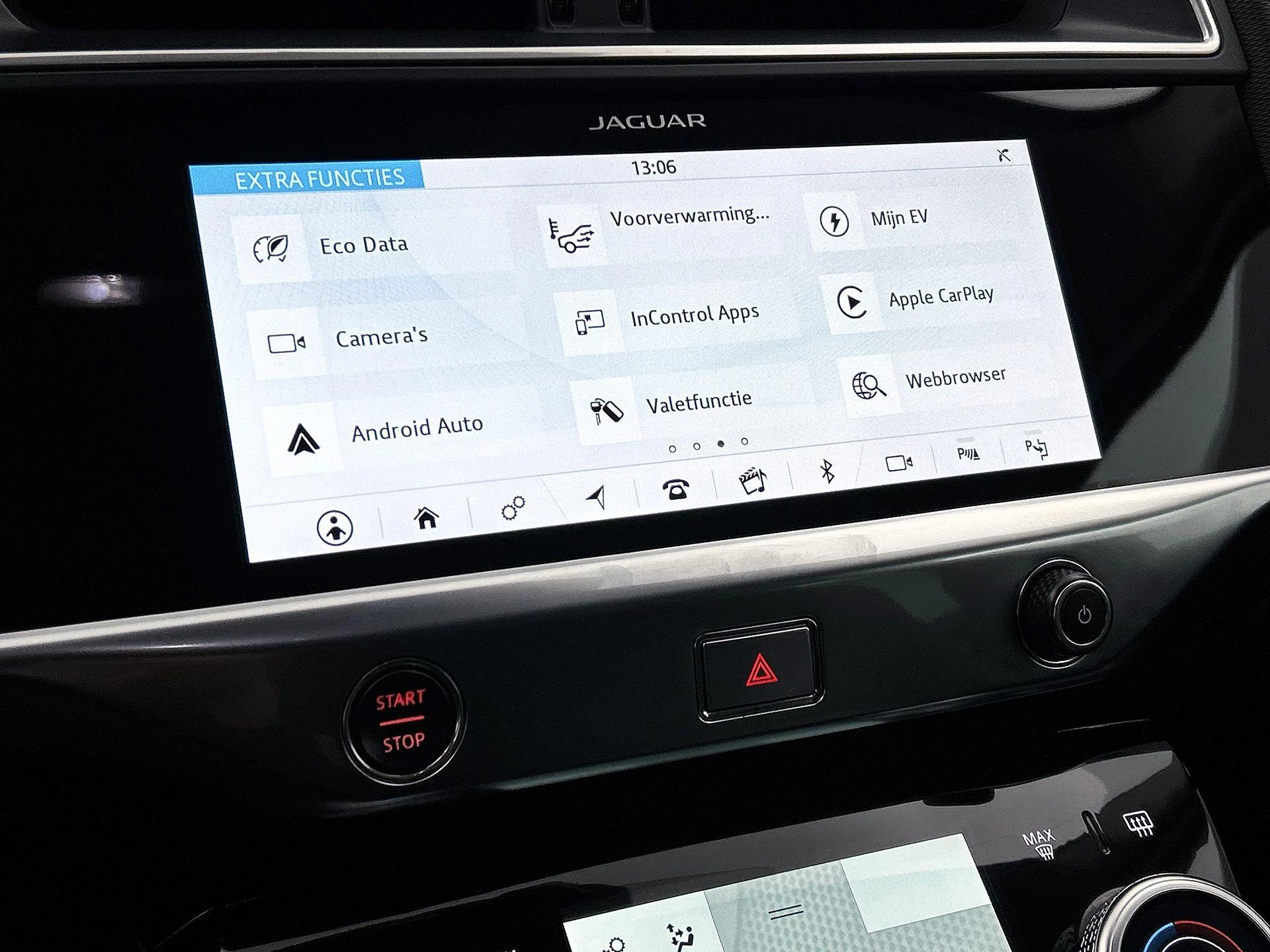 Jaguar-I-PACE-image-36