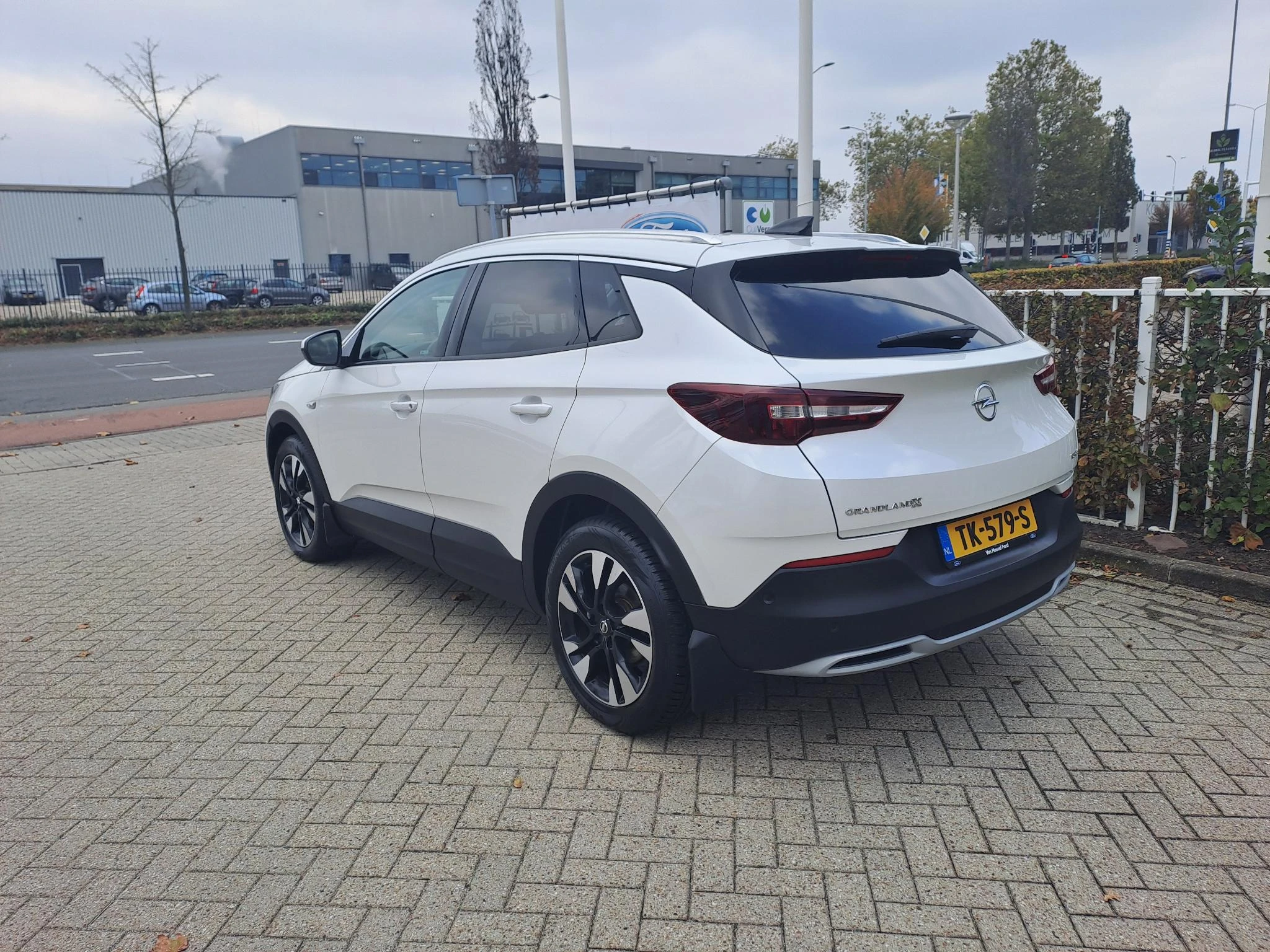 Opel-Grandland X-image-5