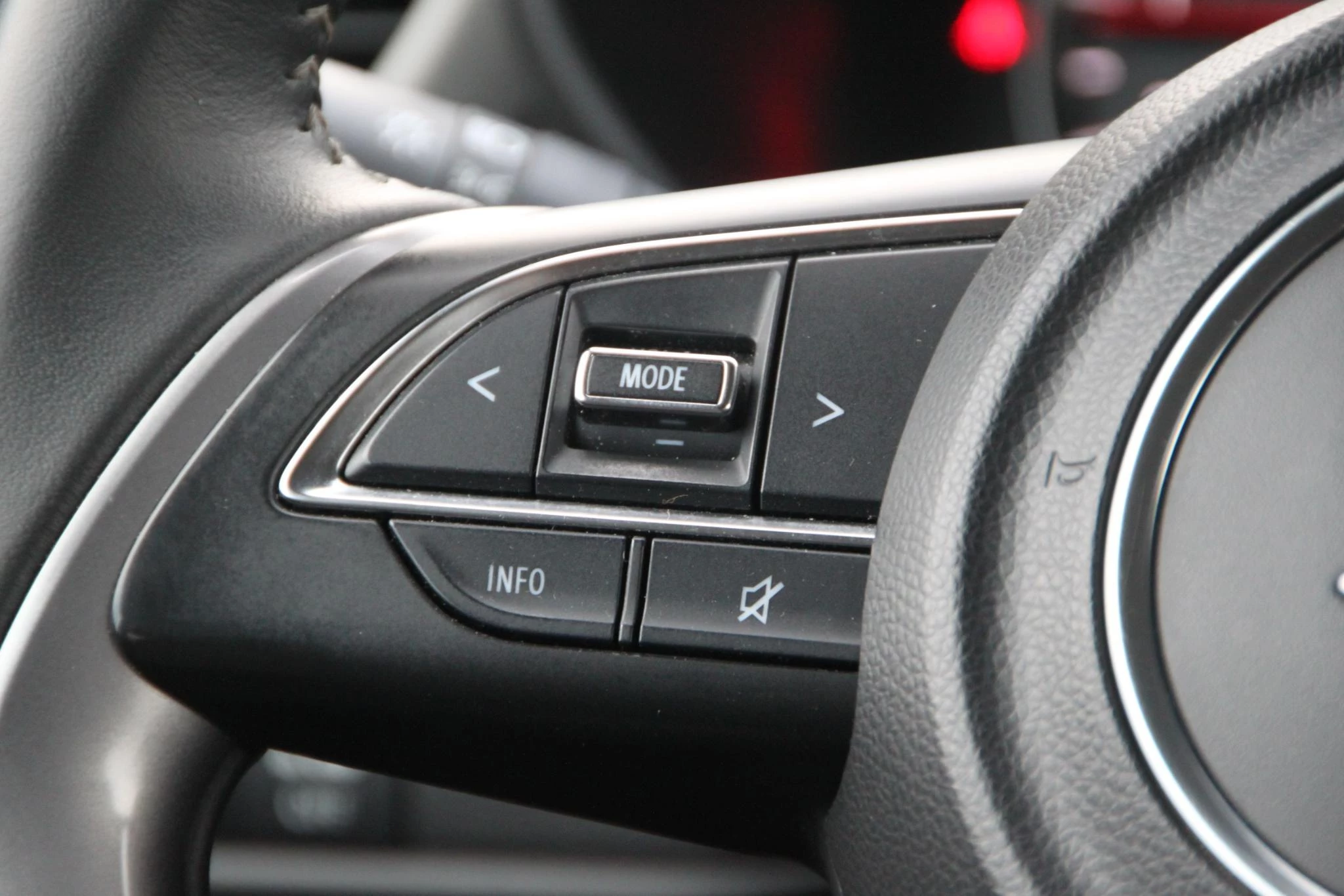 Suzuki Swift 1.2 Grand Luxe + CVT