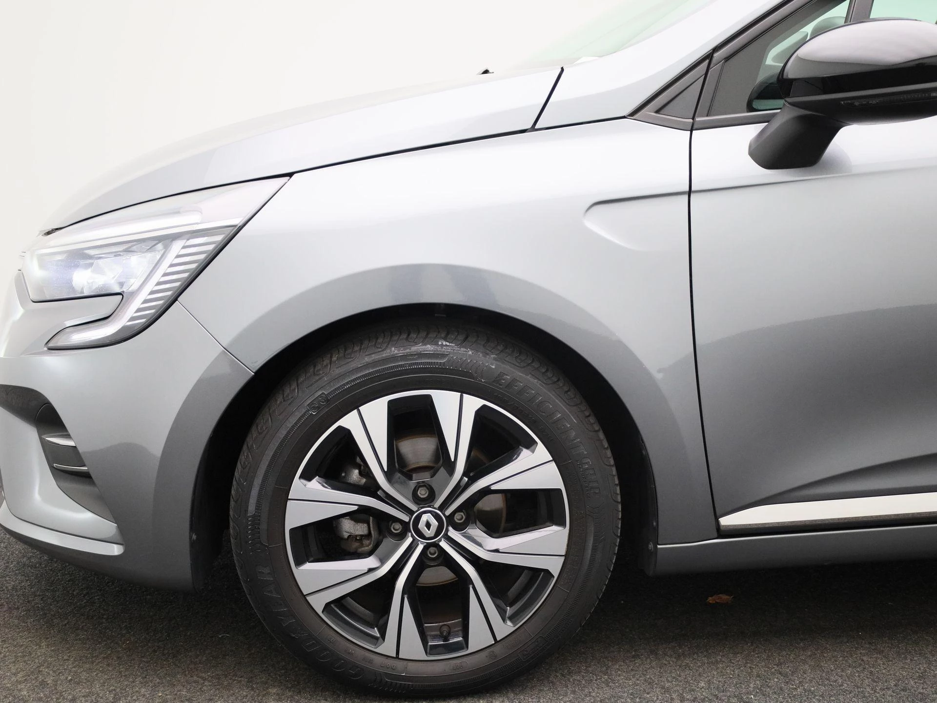 Renault-Clio-image-6