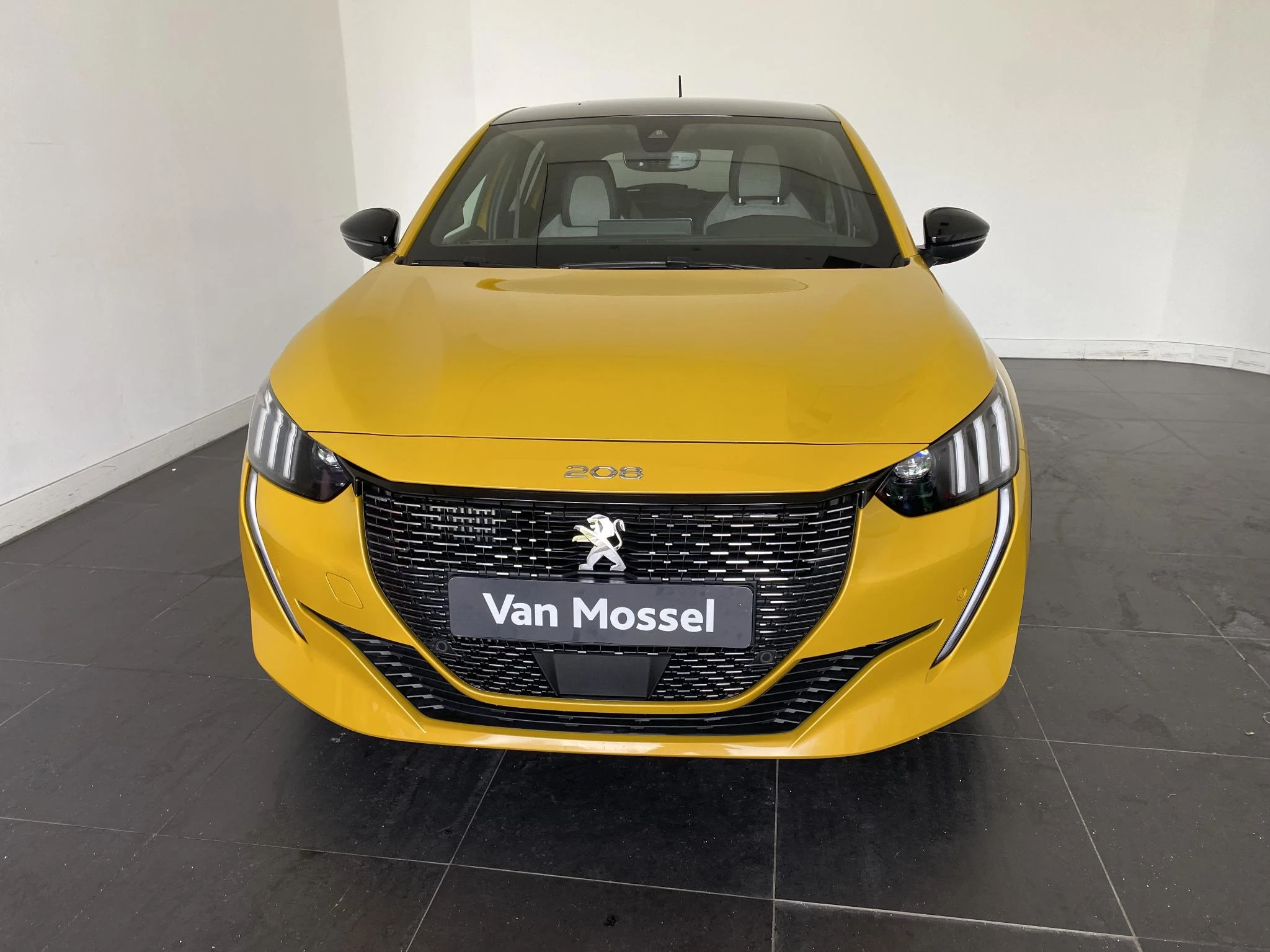 Peugeot-208-image-2