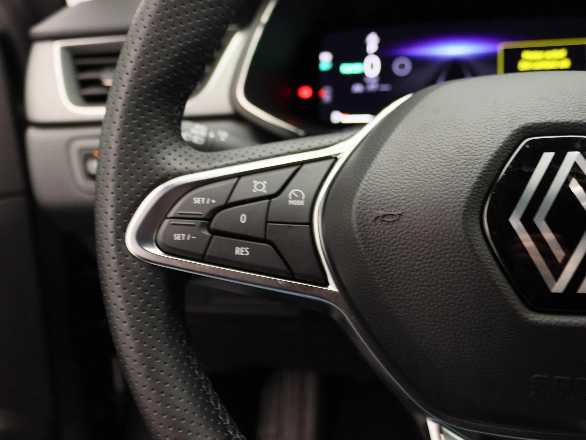 Renault-Captur-image-17