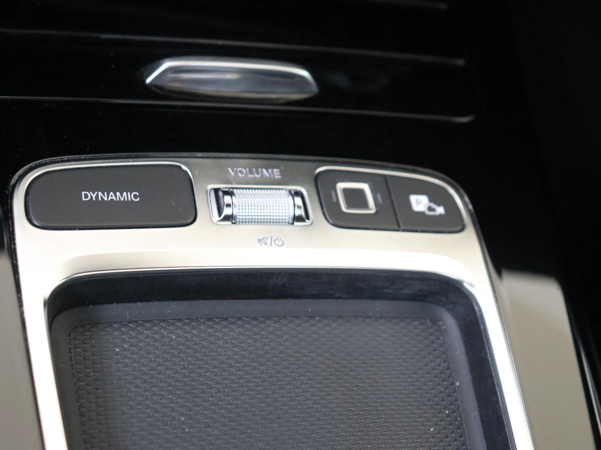 Mercedes-Benz-A-Klasse-image-20
