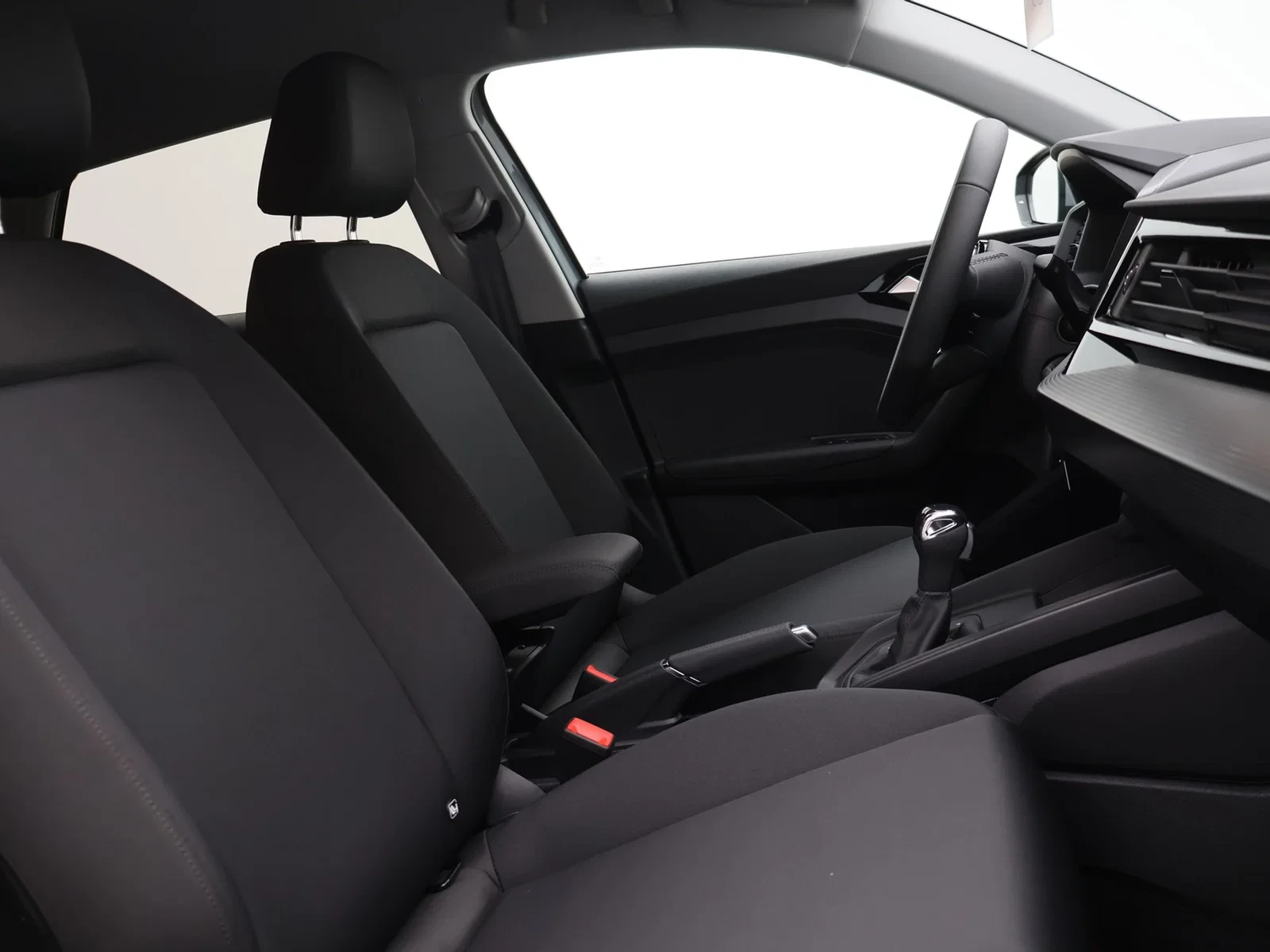 Audi-A1 Sportback-image-8