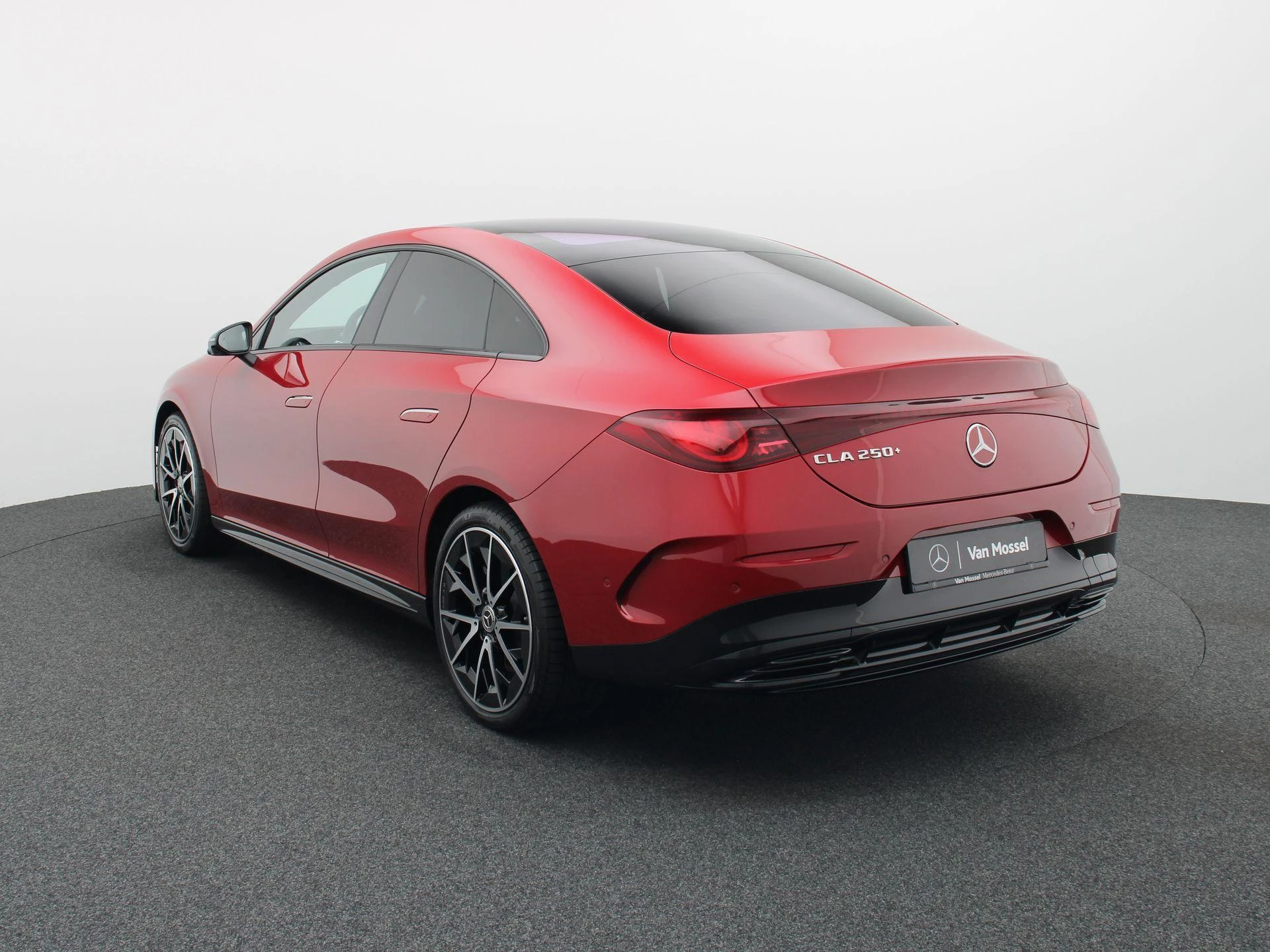 Mercedes-Benz CLA 250+ Sport Edition + MULTIBEAM LED + PANO +