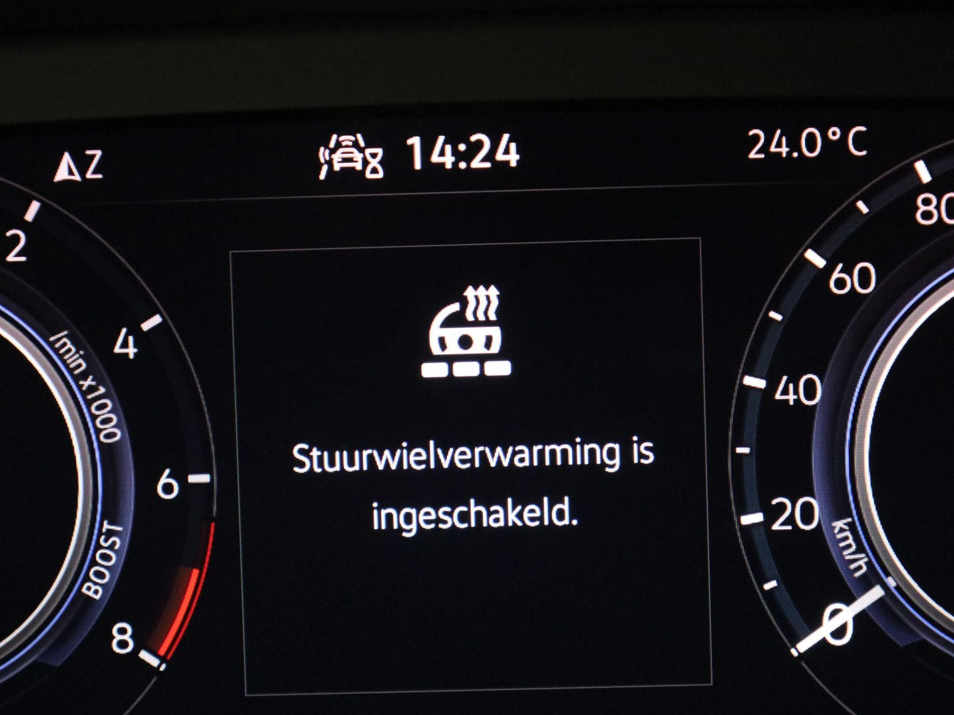 Volkswagen-Tiguan-image-22