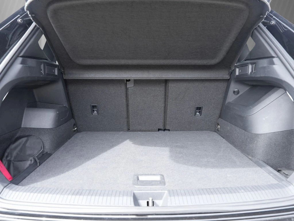 Volkswagen Tiguan 1.5 eTSI DSG Goal AHK/Navi/RFK