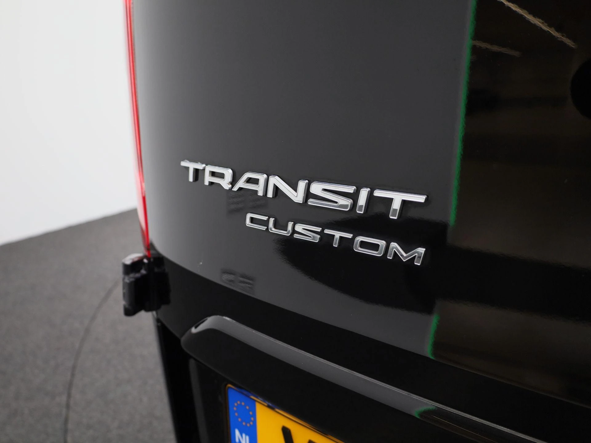 Ford-Transit Custom-image-31