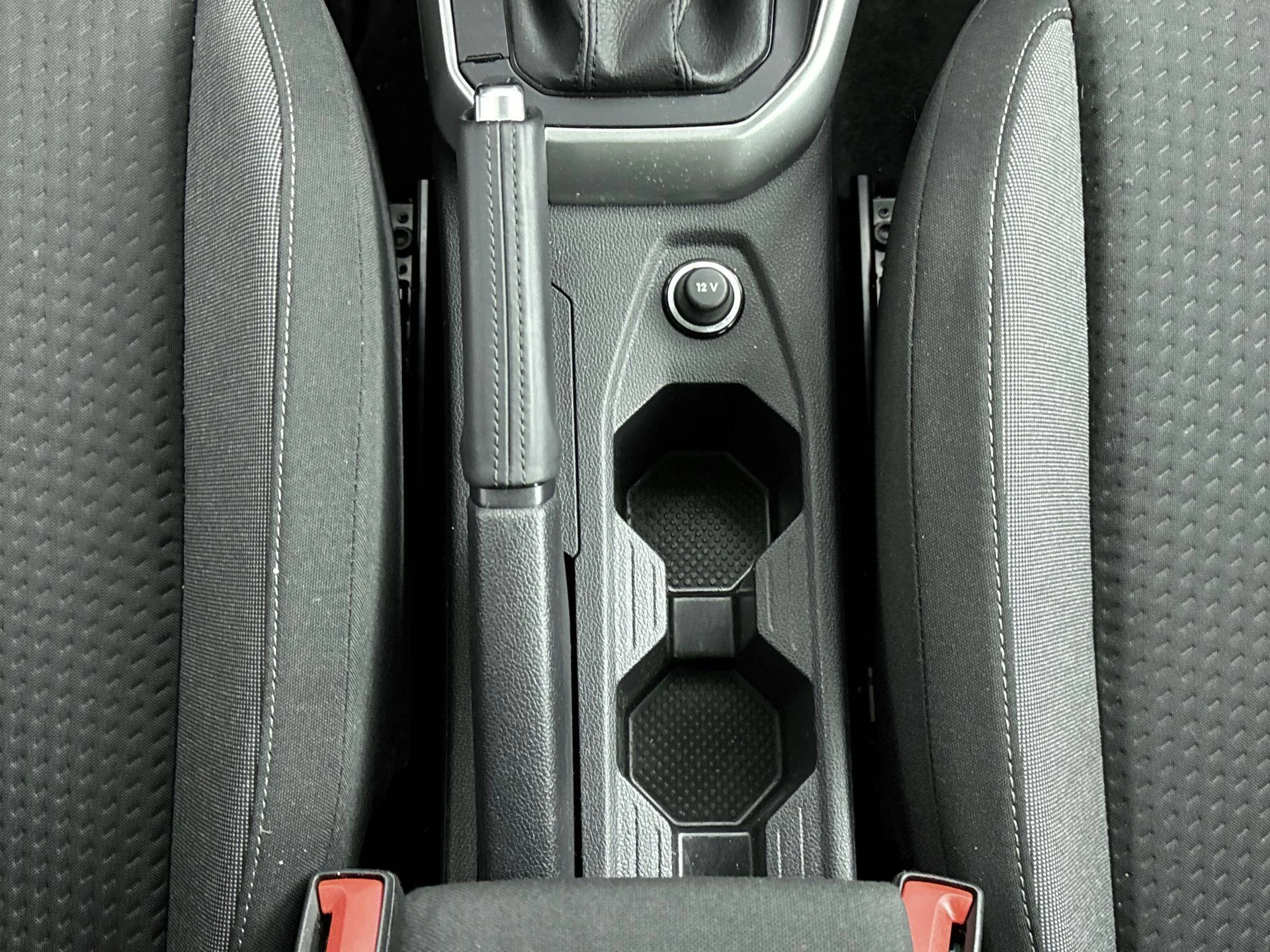 Volkswagen-Polo-image-7