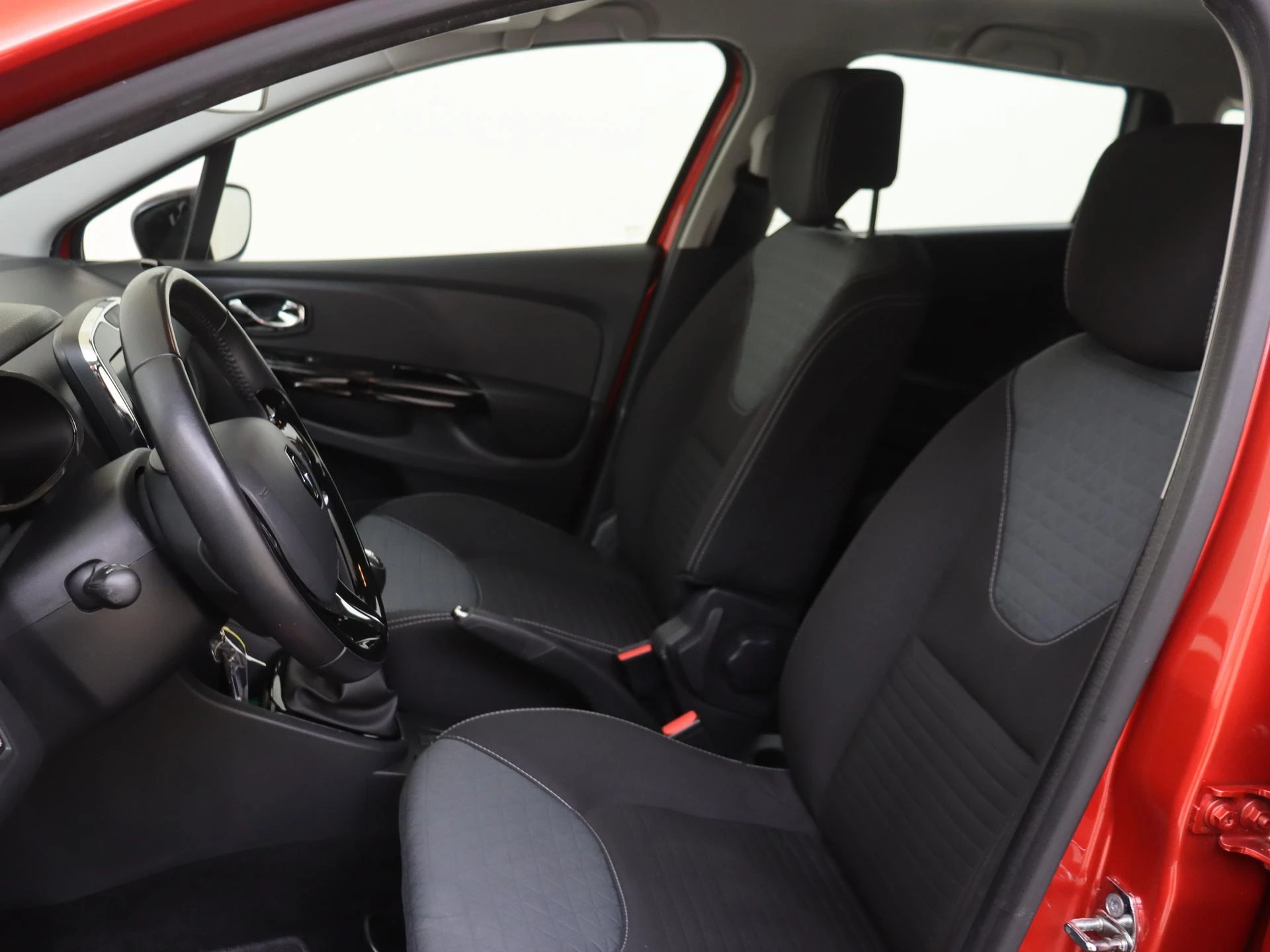 Renault-Clio-image-14