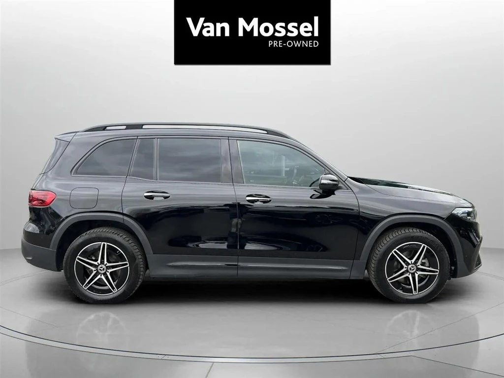Mercedes-Benz-EQB-image-3