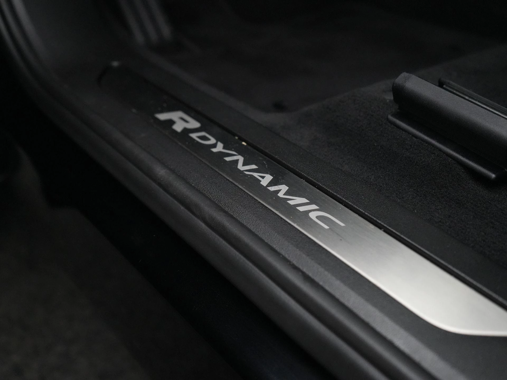 Land Rover Range Rover Evoque 1.5 P300e AWD R-Dynamic SE