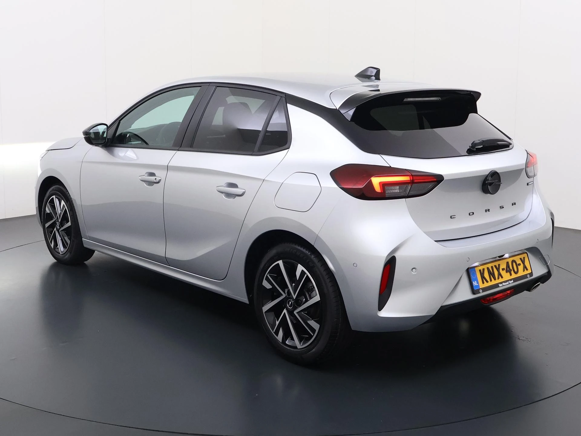 Opel-Corsa-image-6