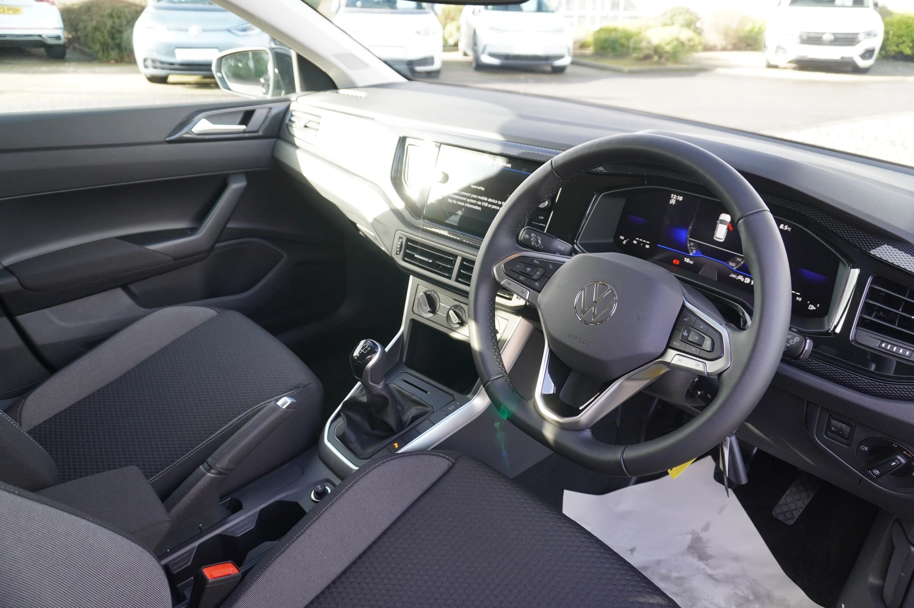 Volkswagen-Polo-image-5