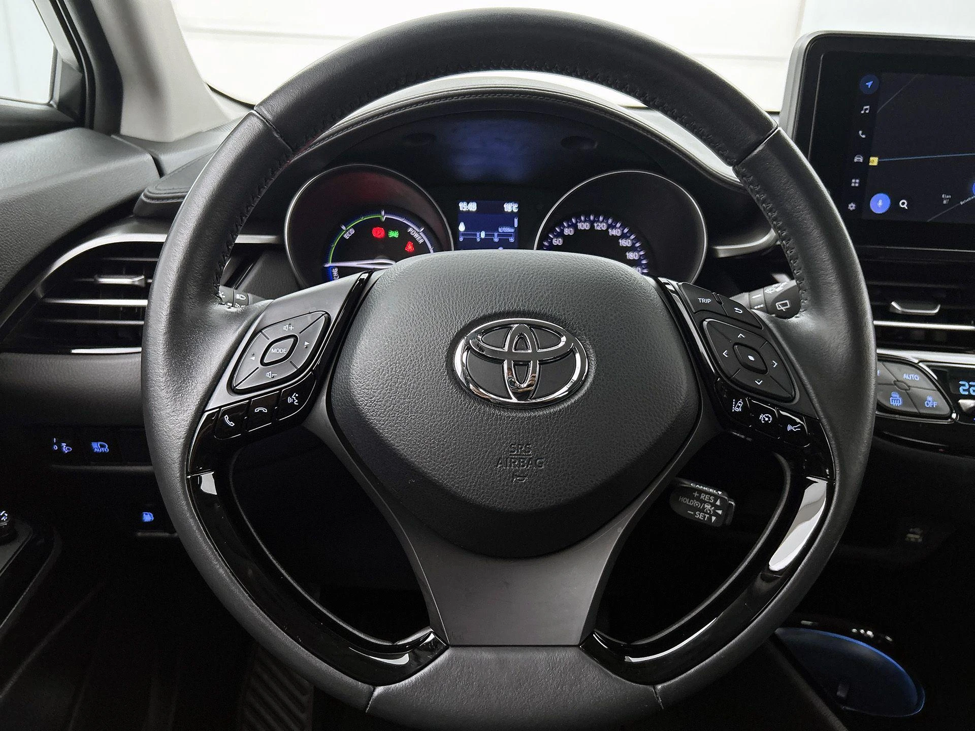 Toyota-C-HR-image-30