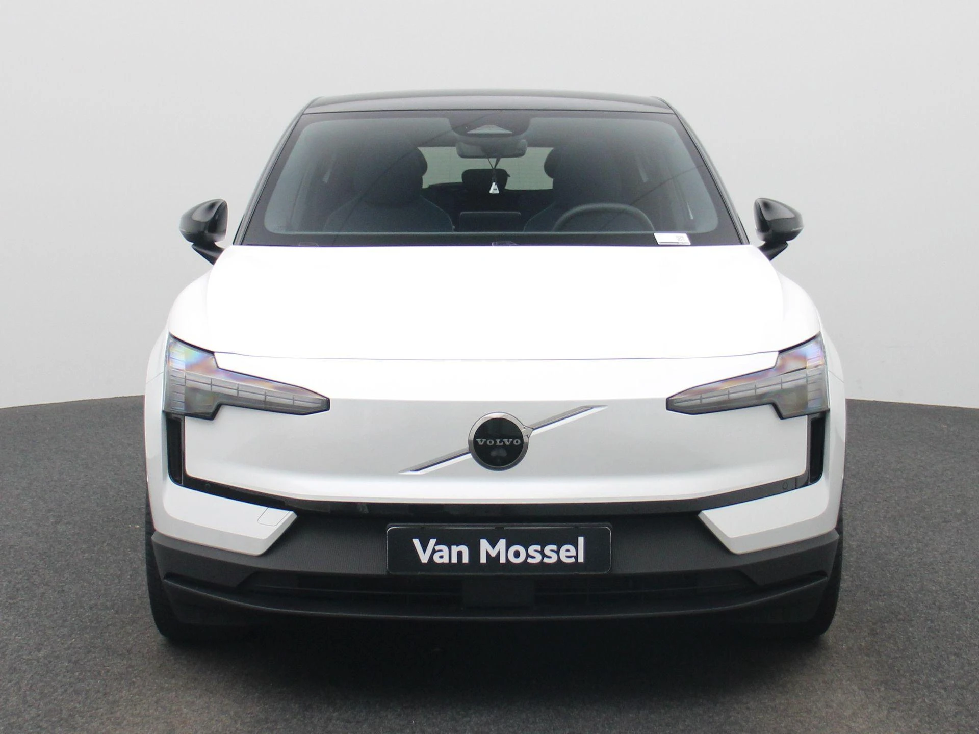 Volvo-EX30-image-2