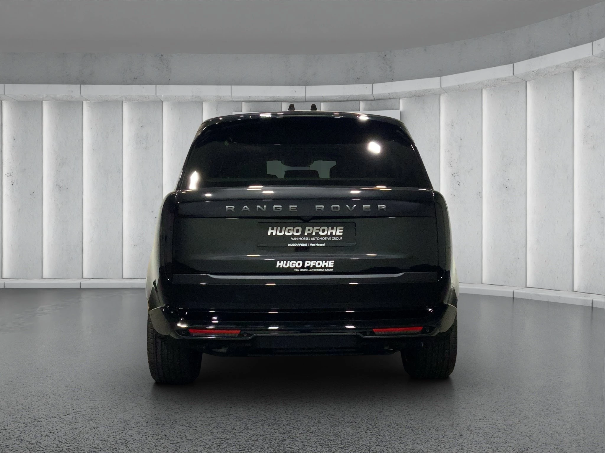 Land Rover-Range Rover-image-3