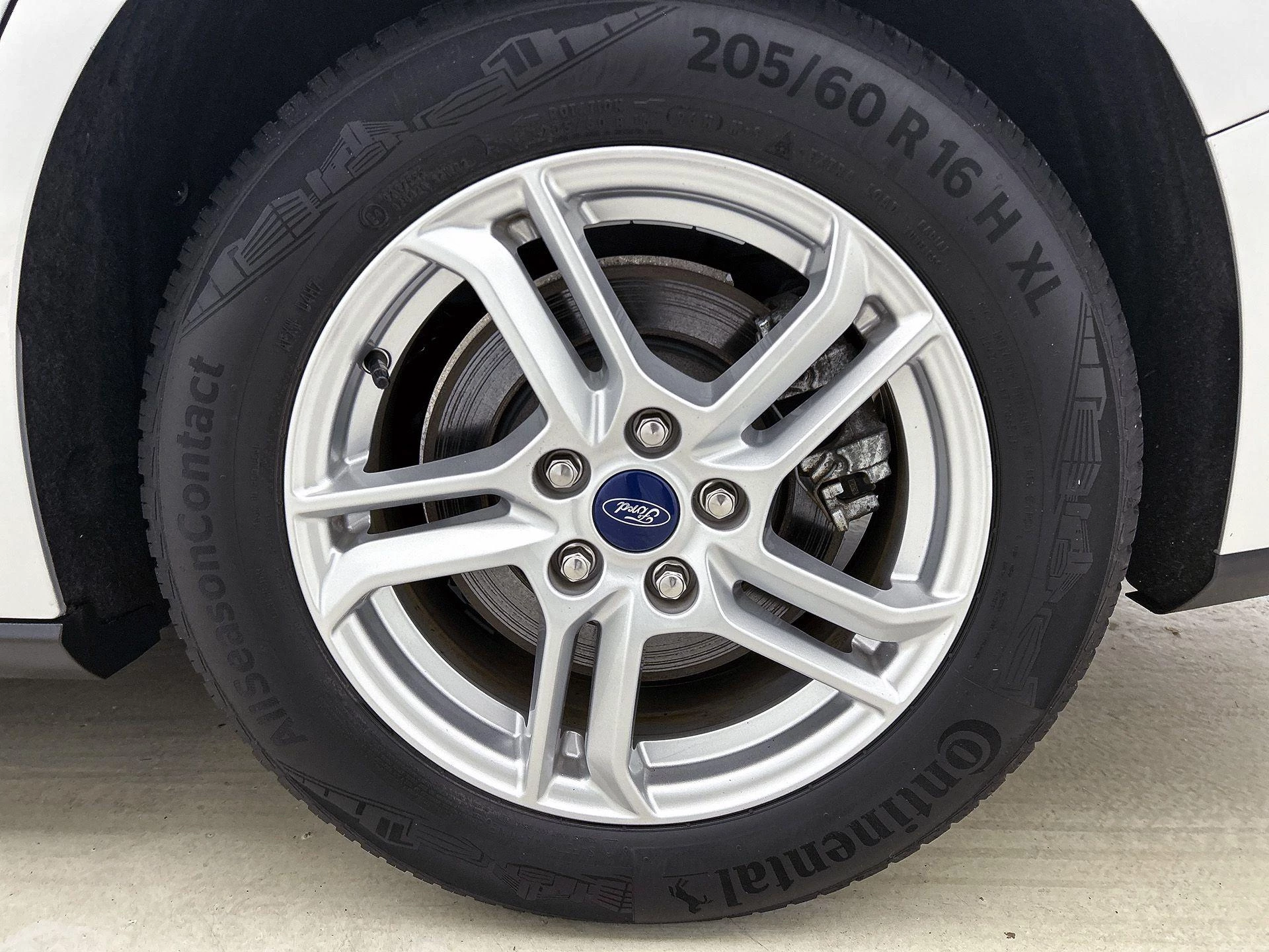 Ford Focus Wagon 1.0 EcoBoost Hybrid Trend Edition Business