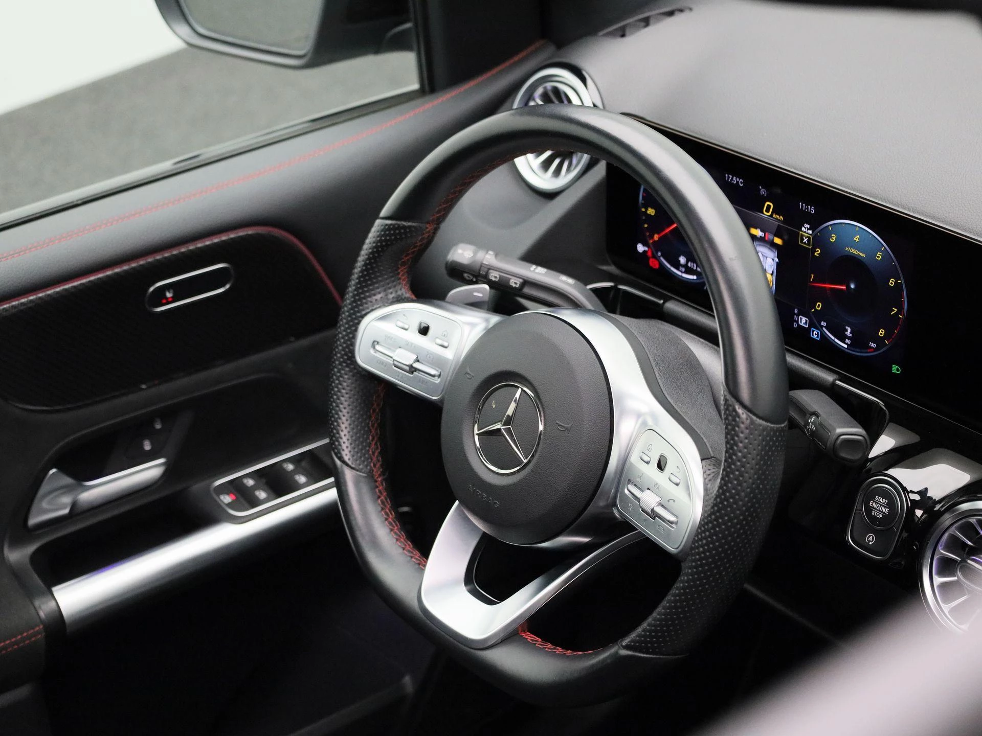 Mercedes-Benz-B-Klasse-image-53