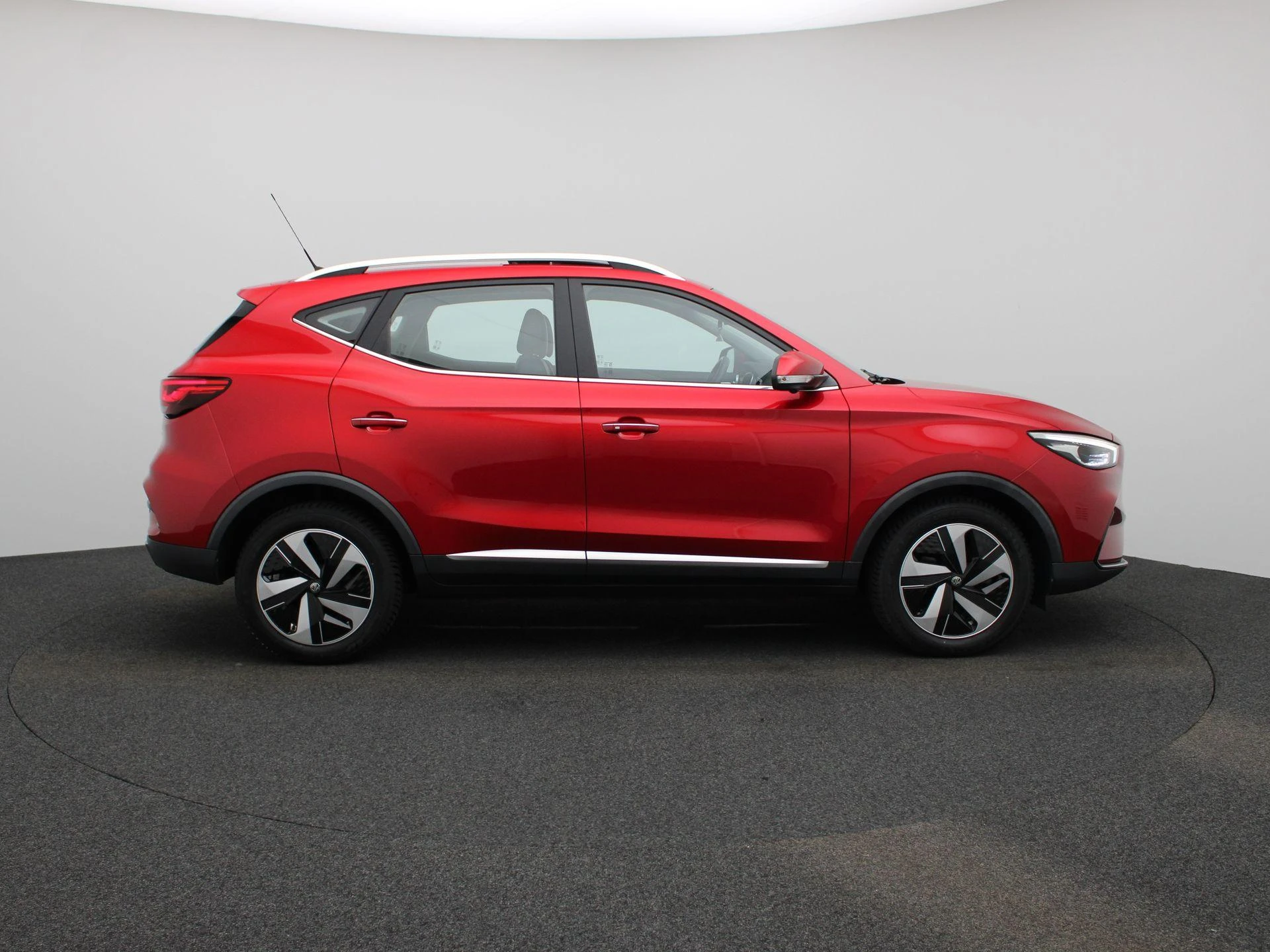 MG-ZS EV-image-5