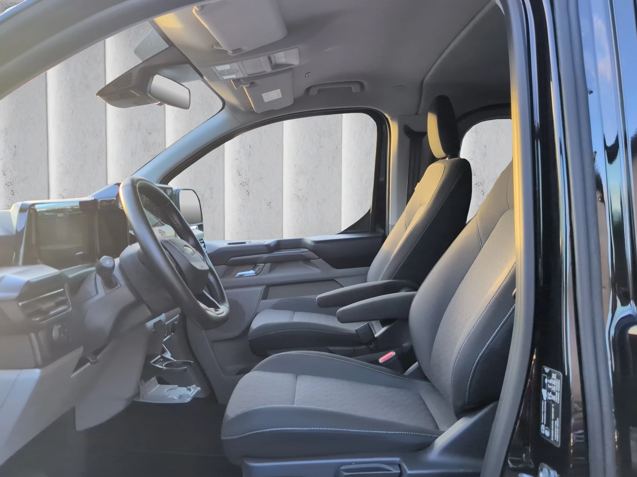 Ford-Tourneo Custom-image-9