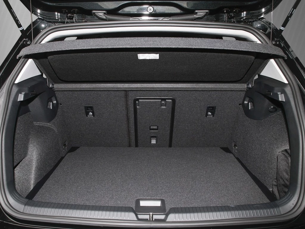 Volkswagen Golf Life 1,5 l eTSI 150PS DSG Kurzzeitzulassung