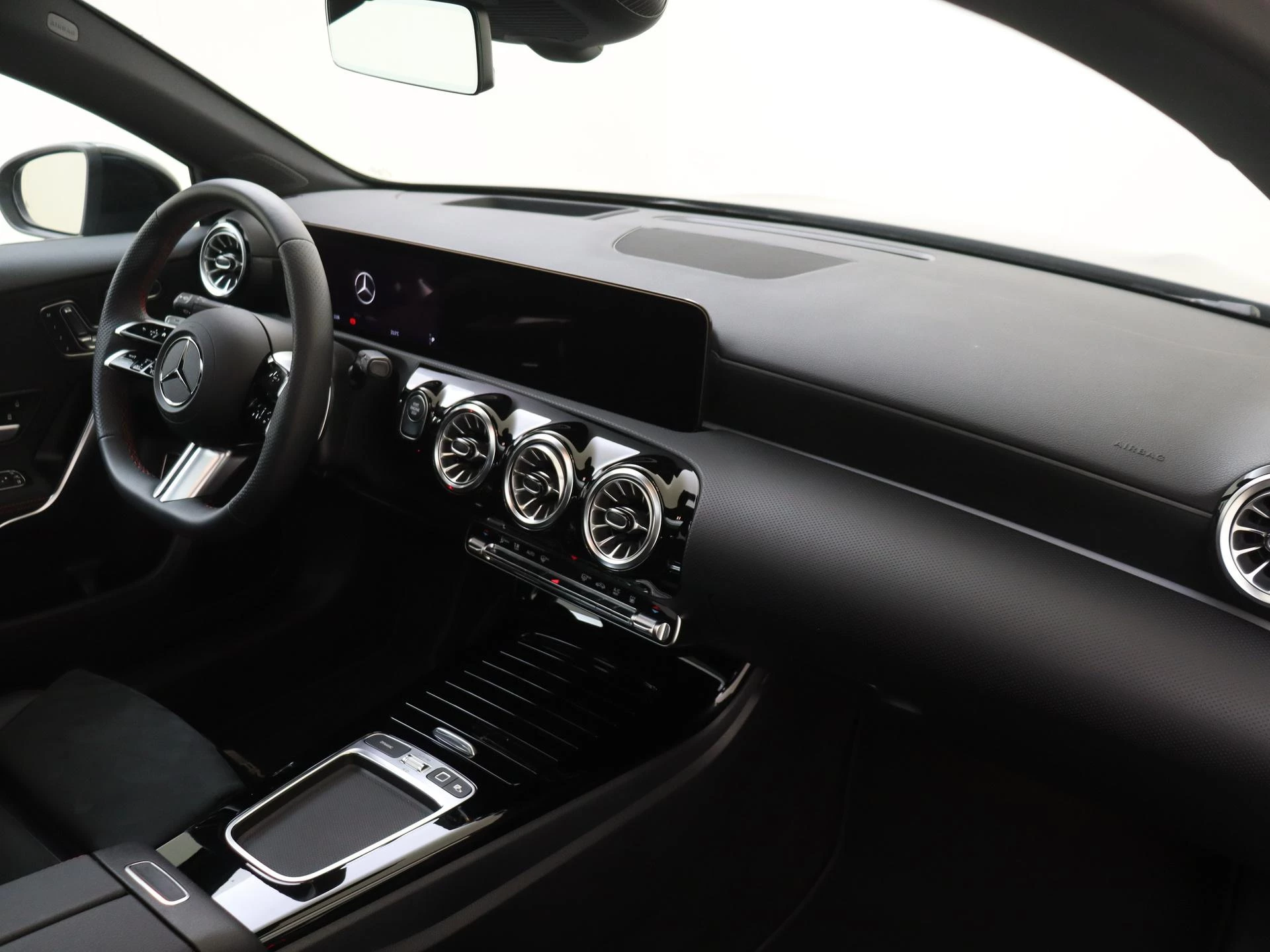 Mercedes-Benz A-Klasse 250 e Business Solution AMG