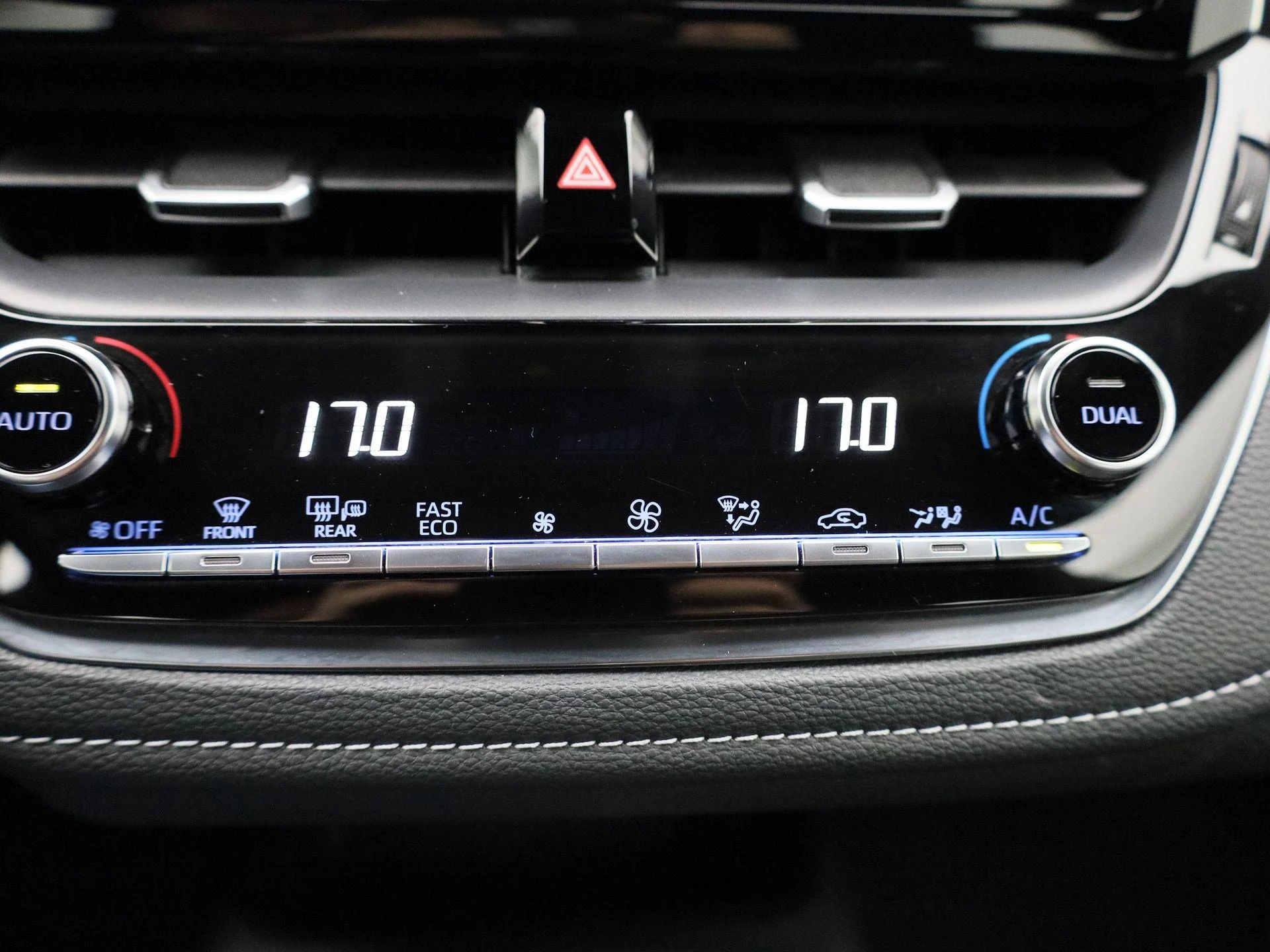 Toyota-Corolla Touring Sports-image-19