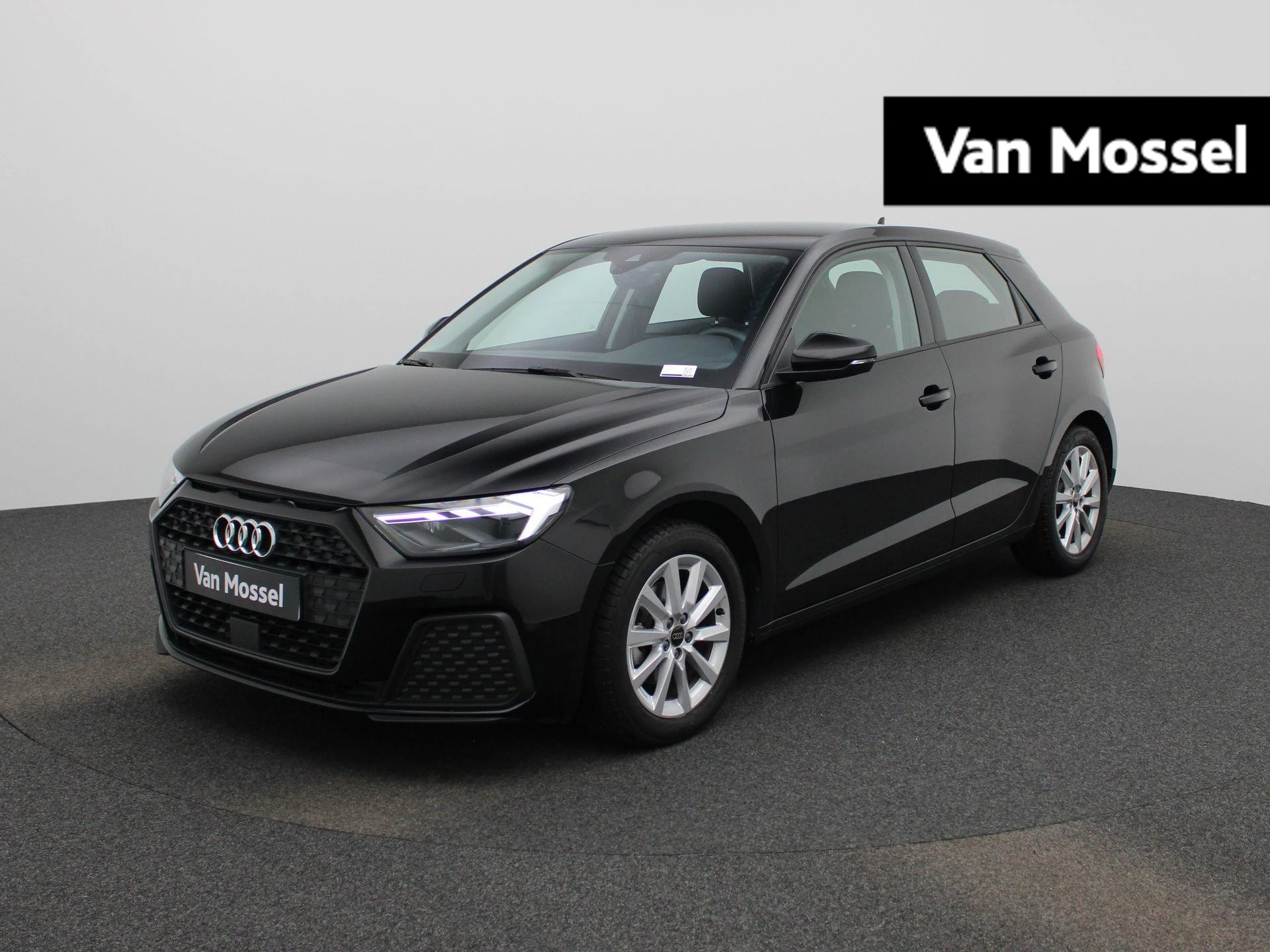 Audi-A1 Sportback-image-0