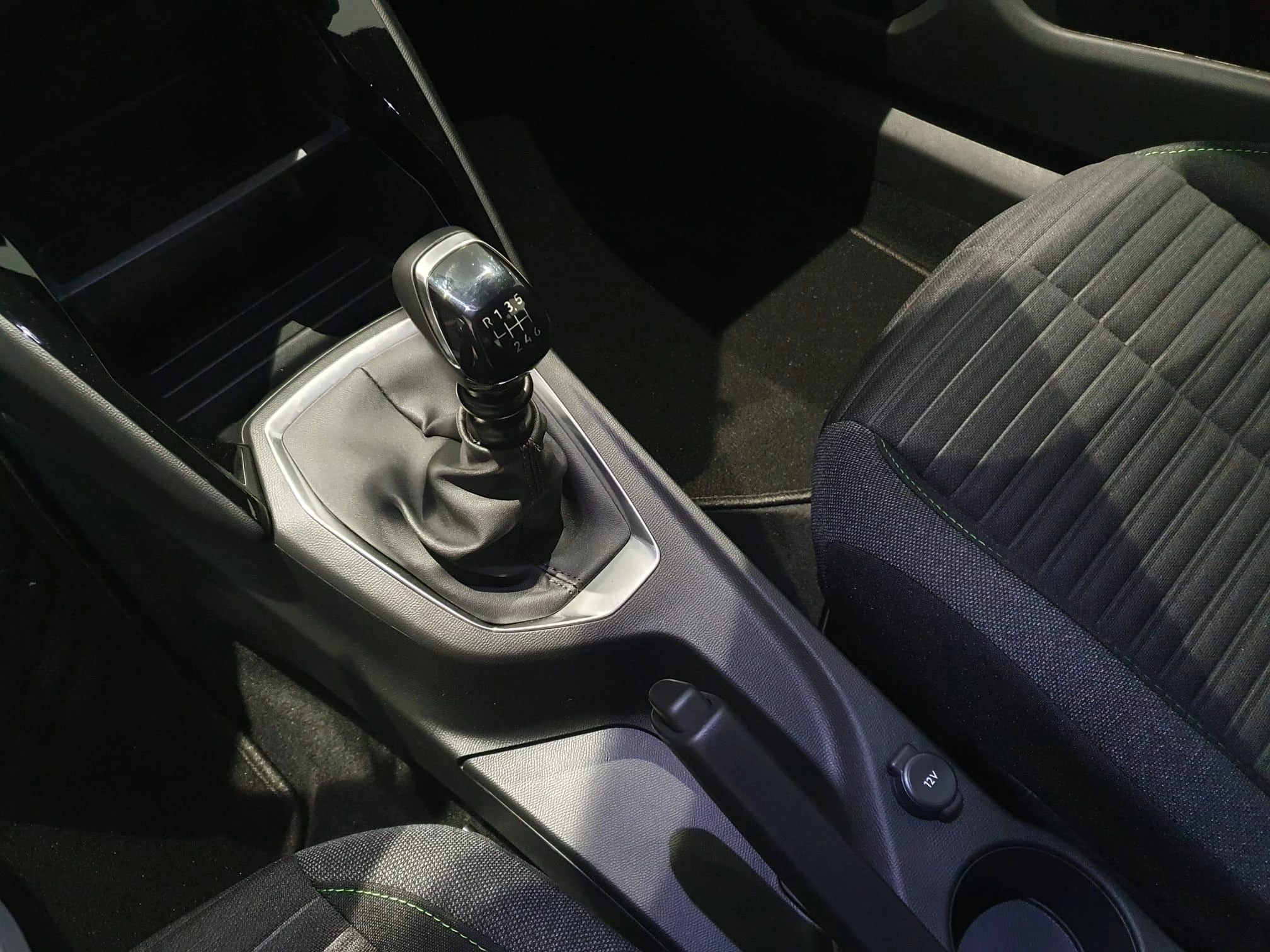 Peugeot-2008-image-13