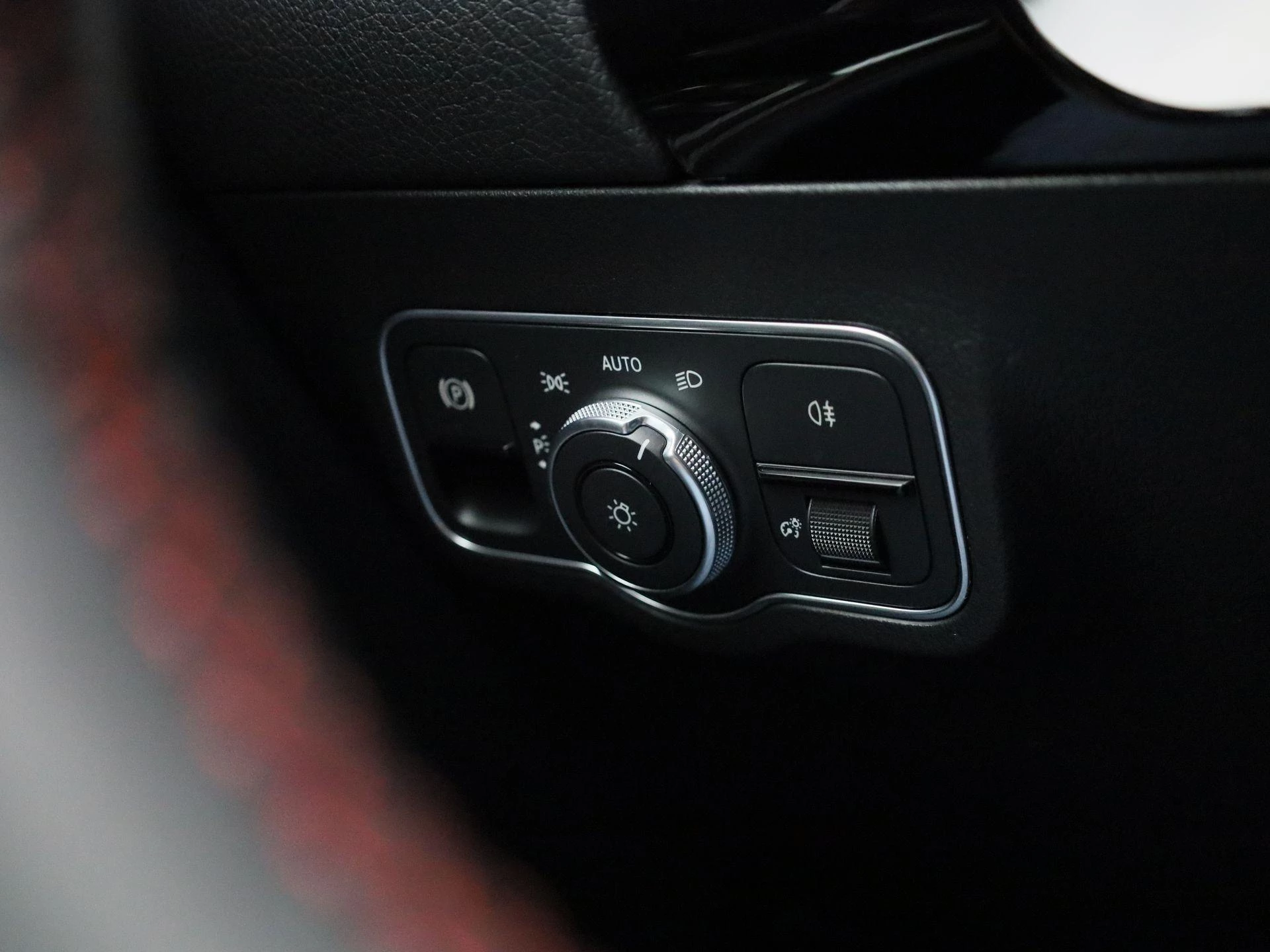 Mercedes-Benz-EQA-image-23