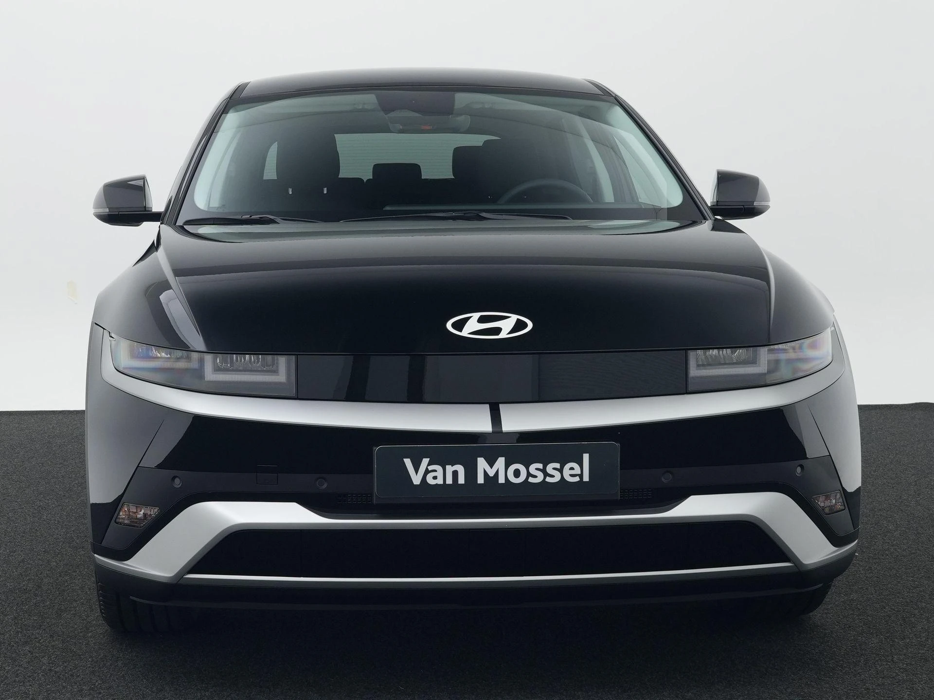 Hyundai-IONIQ 5-image-3