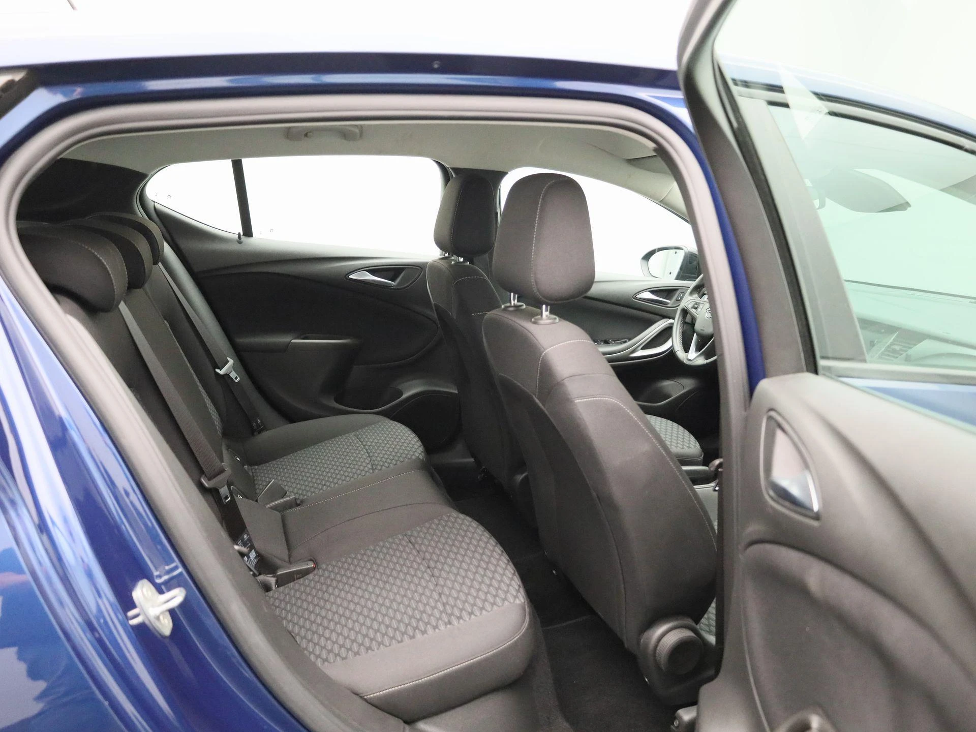 Opel-Astra-image-29