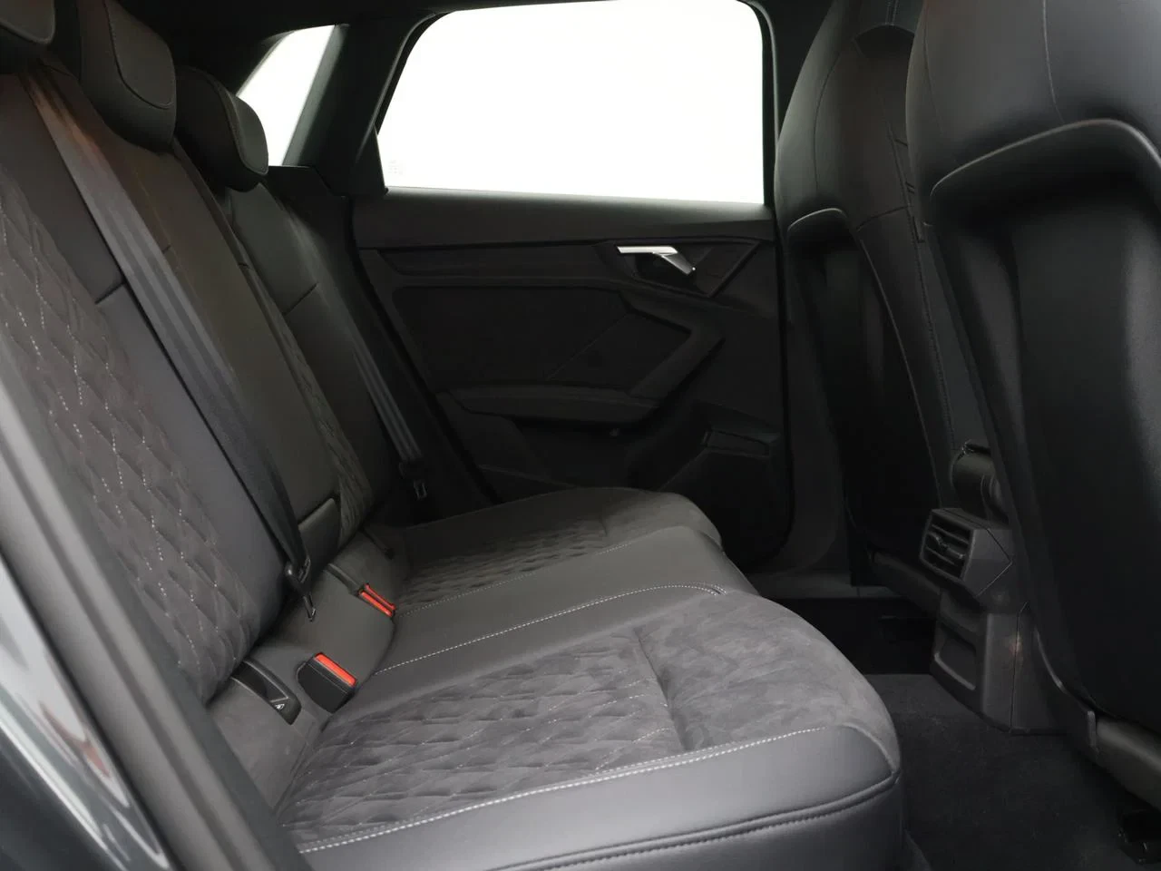 Audi A3 Sportback PHEV 40TFSIe 204PK *AUTOMAAT*S-LINE*ADAPTIVE*NAVI*PLUG-IN*...