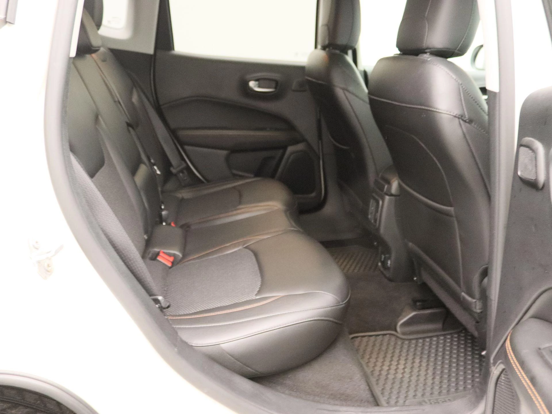 Jeep-Compass-image-23