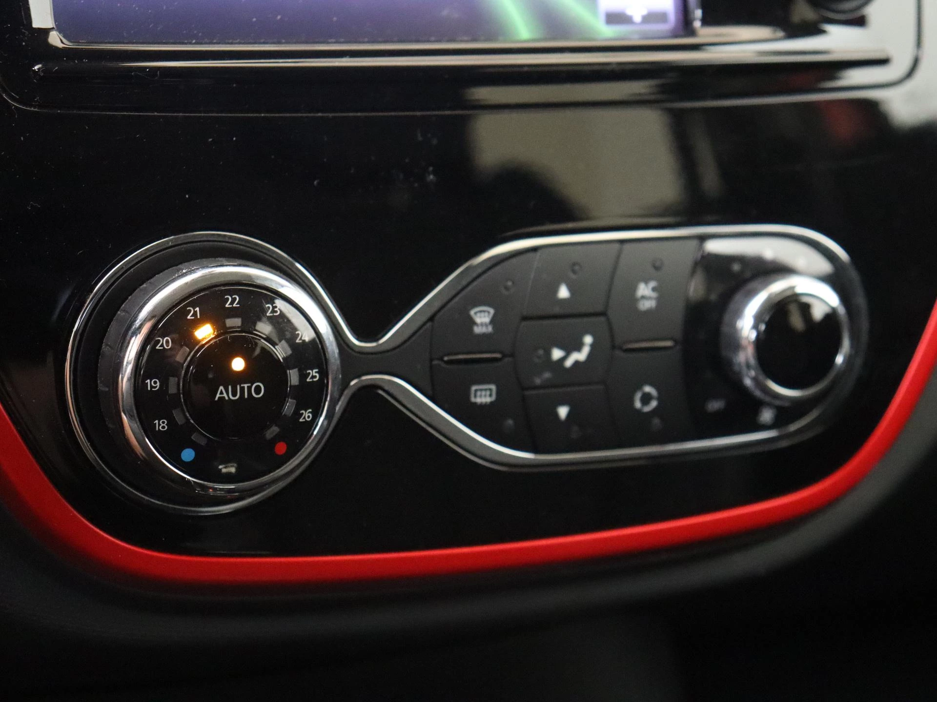 Renault-Captur-image-18