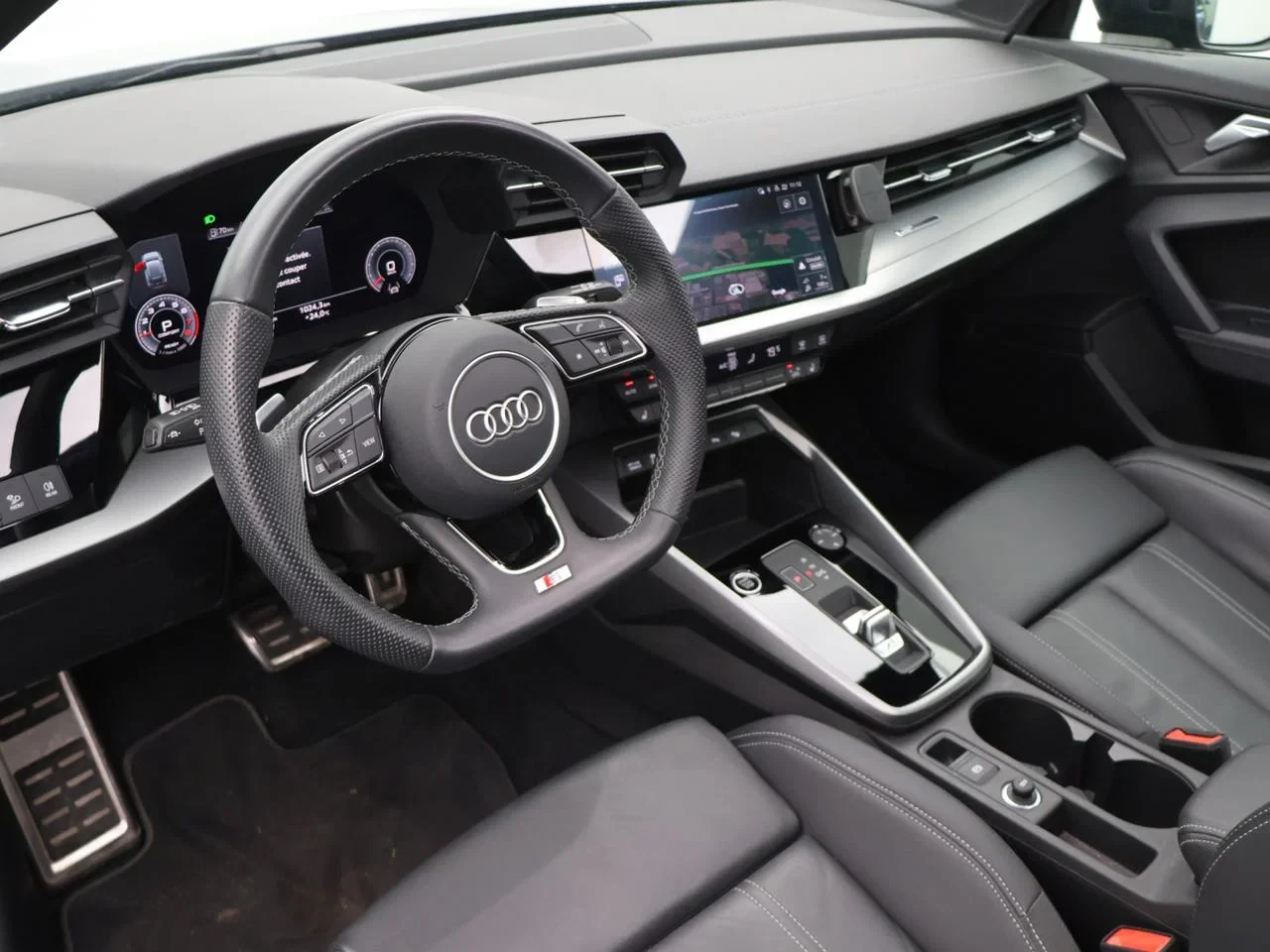 Audi A3 Sportback Audi A3 Sportback Sport Edition 3XS line 30TFSI 110PK *AUTOMAAT*PANODAK*LEDER*SPORTZETELS*PDC*ACC*NAVIAPP-CONNECT*...*