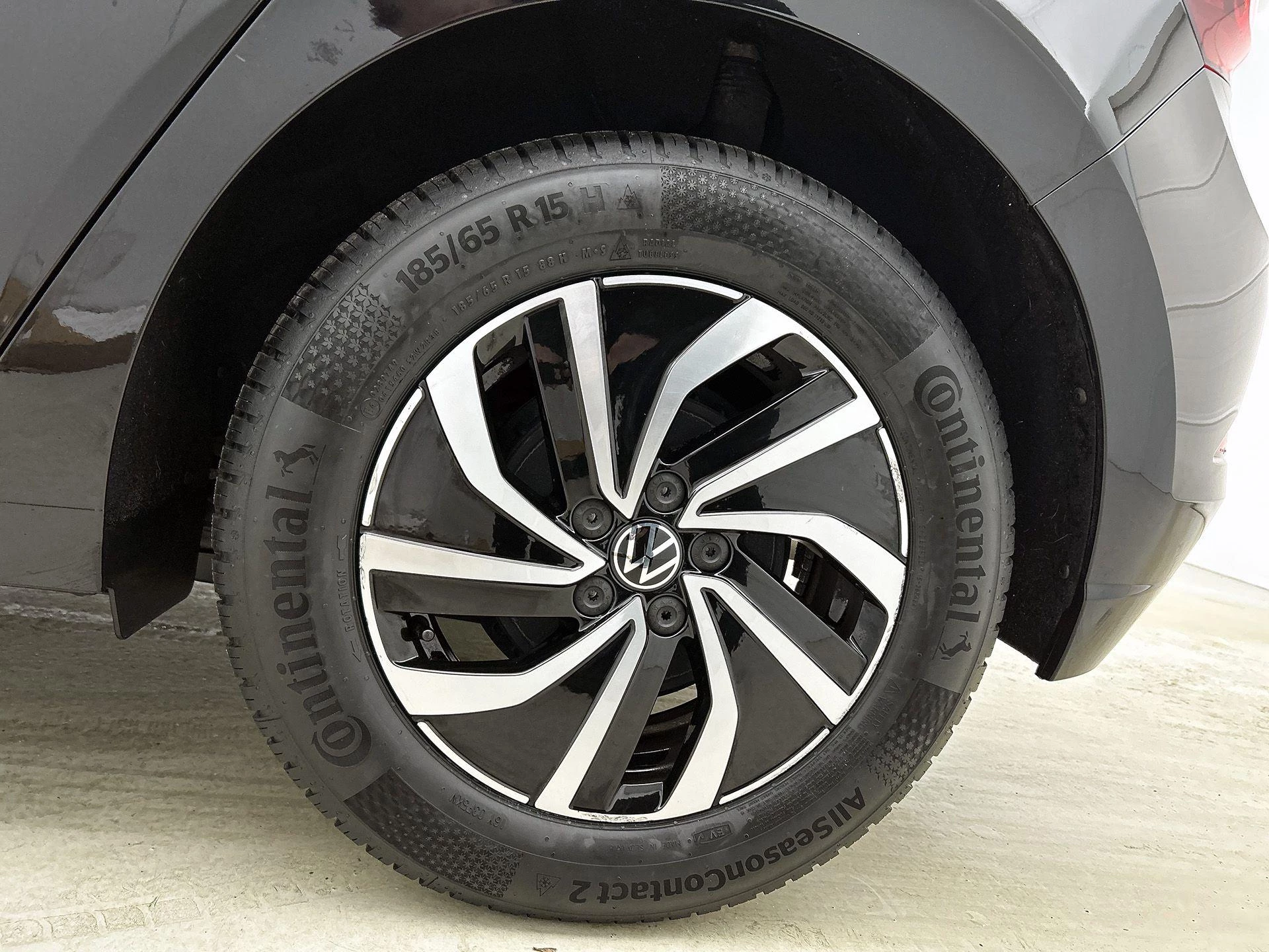 Volkswagen-Polo-image-32