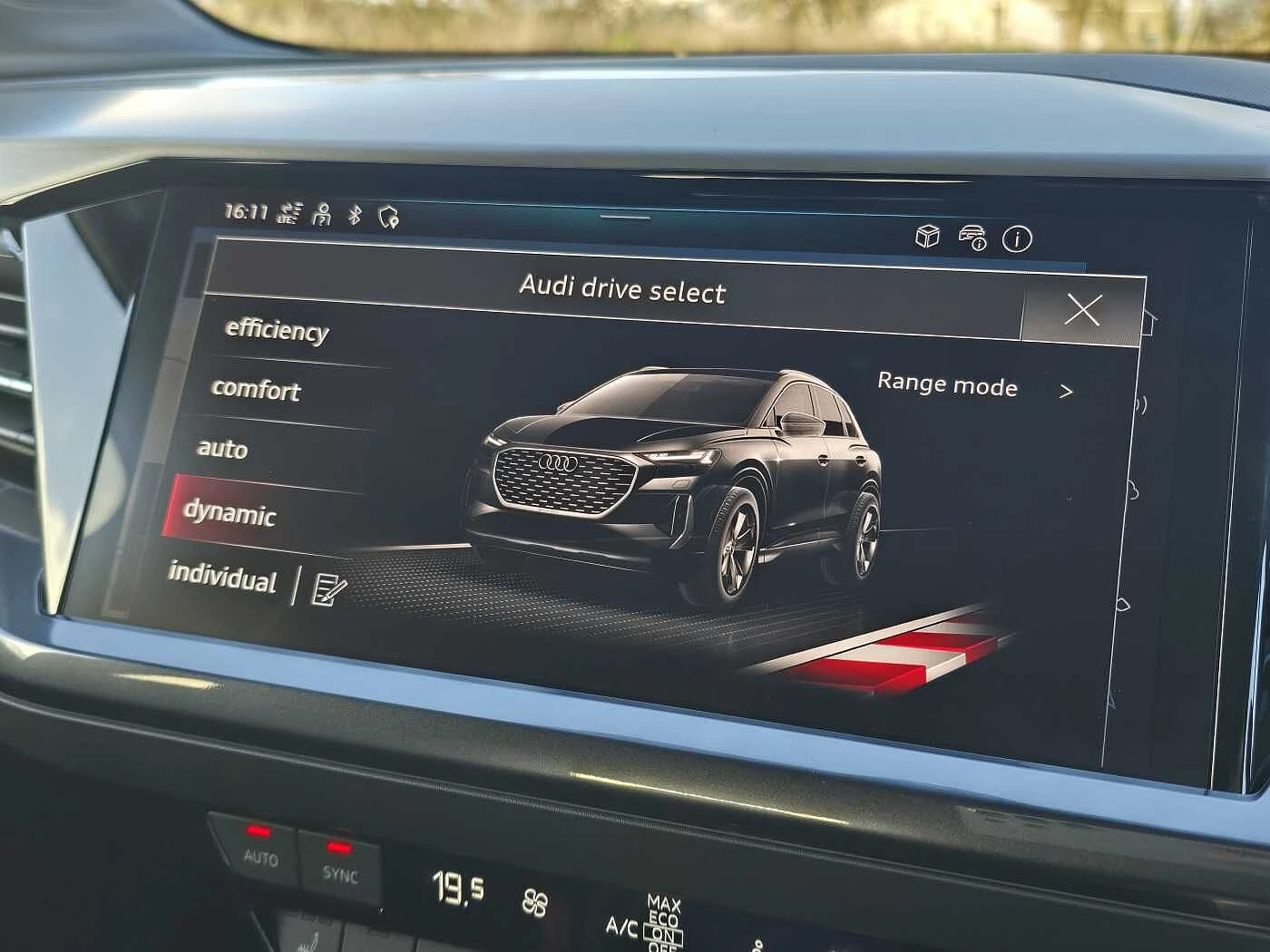 Audi-Q4 e-tron-image-26