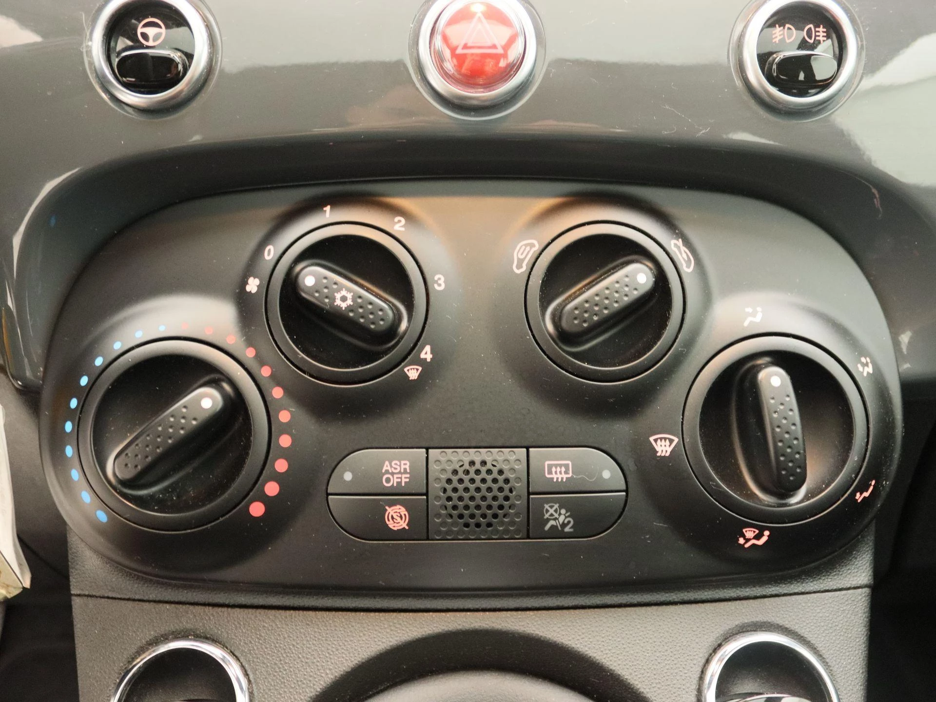 Fiat 500 1.0 Hybrid Launch Edition