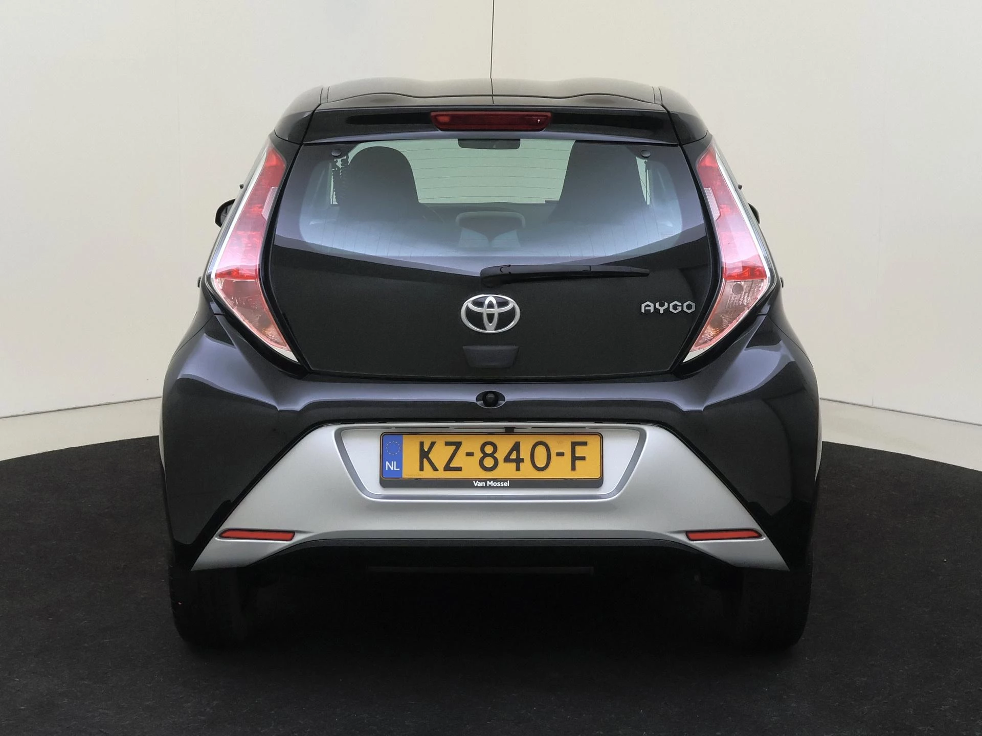 Toyota Aygo 1.0 VVT-i x-play