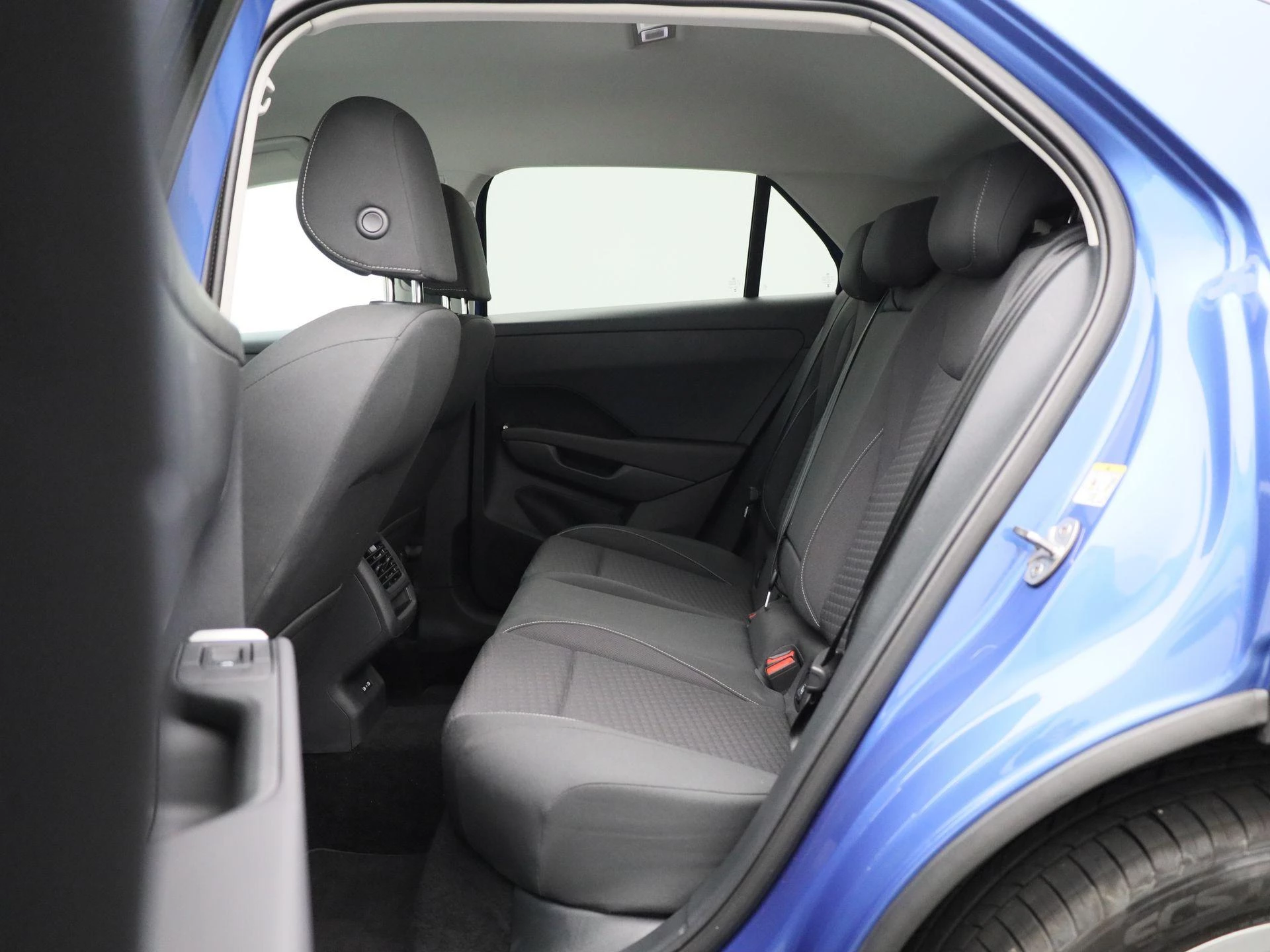 Volkswagen T-Roc 1.5 eTsi Life First Edition 116 PK|