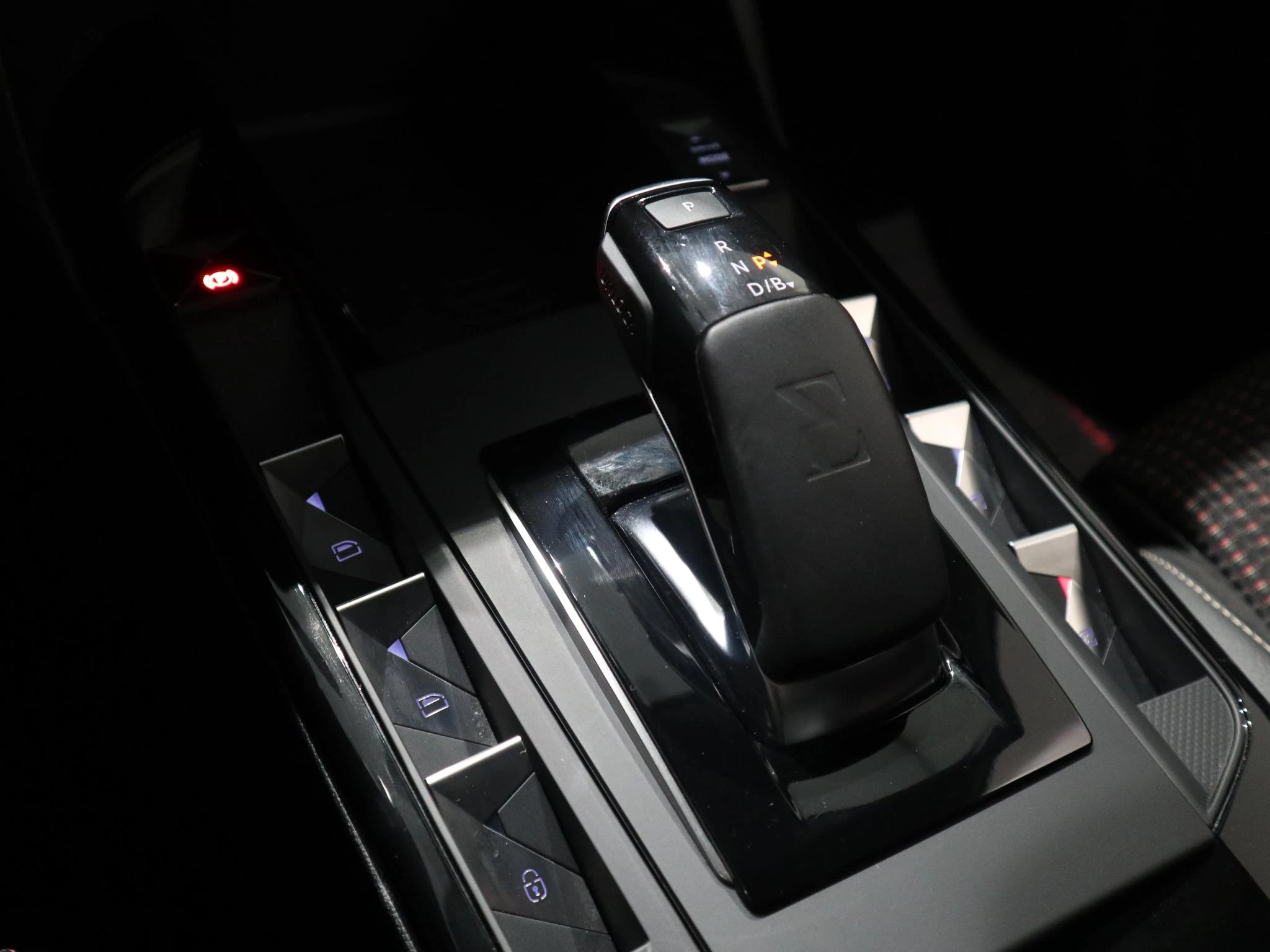 DS DS 3 Crossback E-Tense Performance Line+