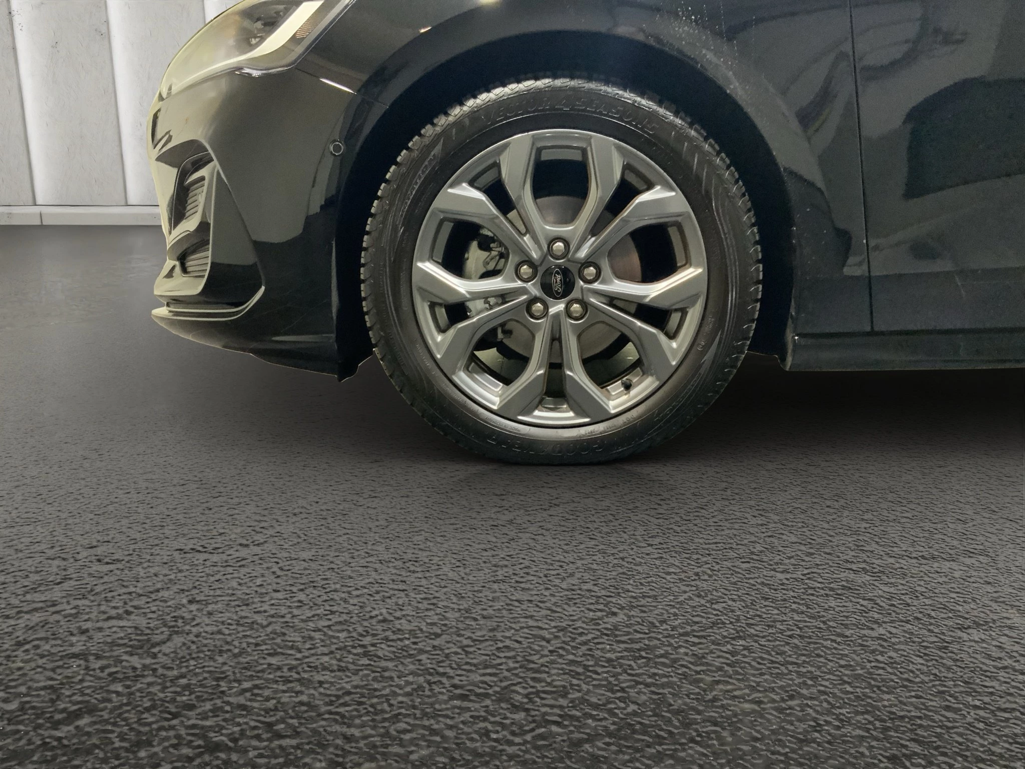 Ford Focus ST-Line X Turnier Aut.*AHK*ACC*HUD*KAM*NAVI*WINTER-PKT.