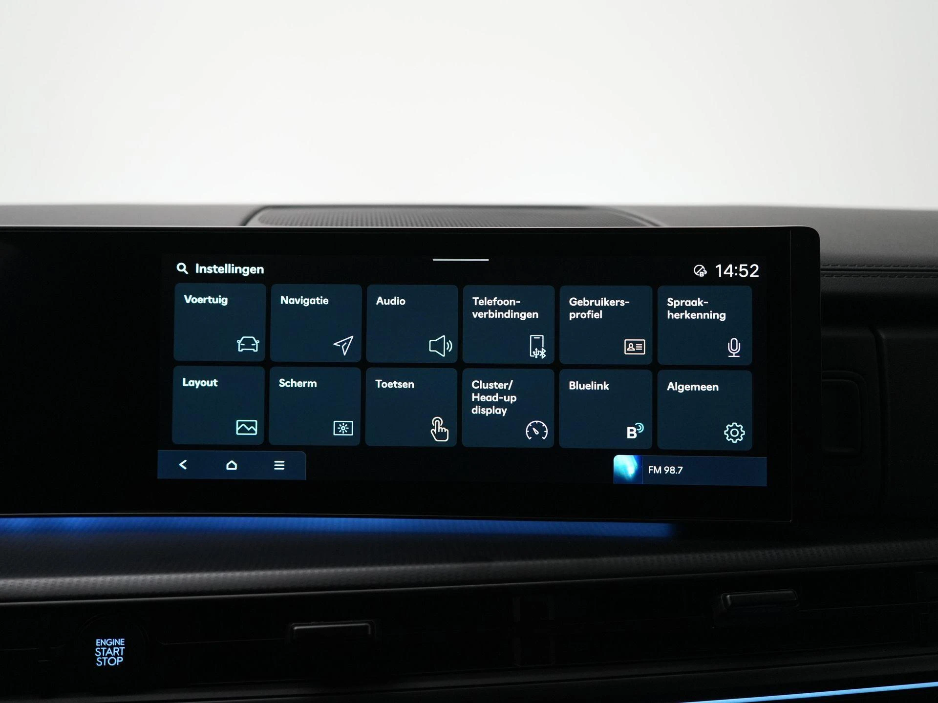 Hyundai-Santa Fe-image-28