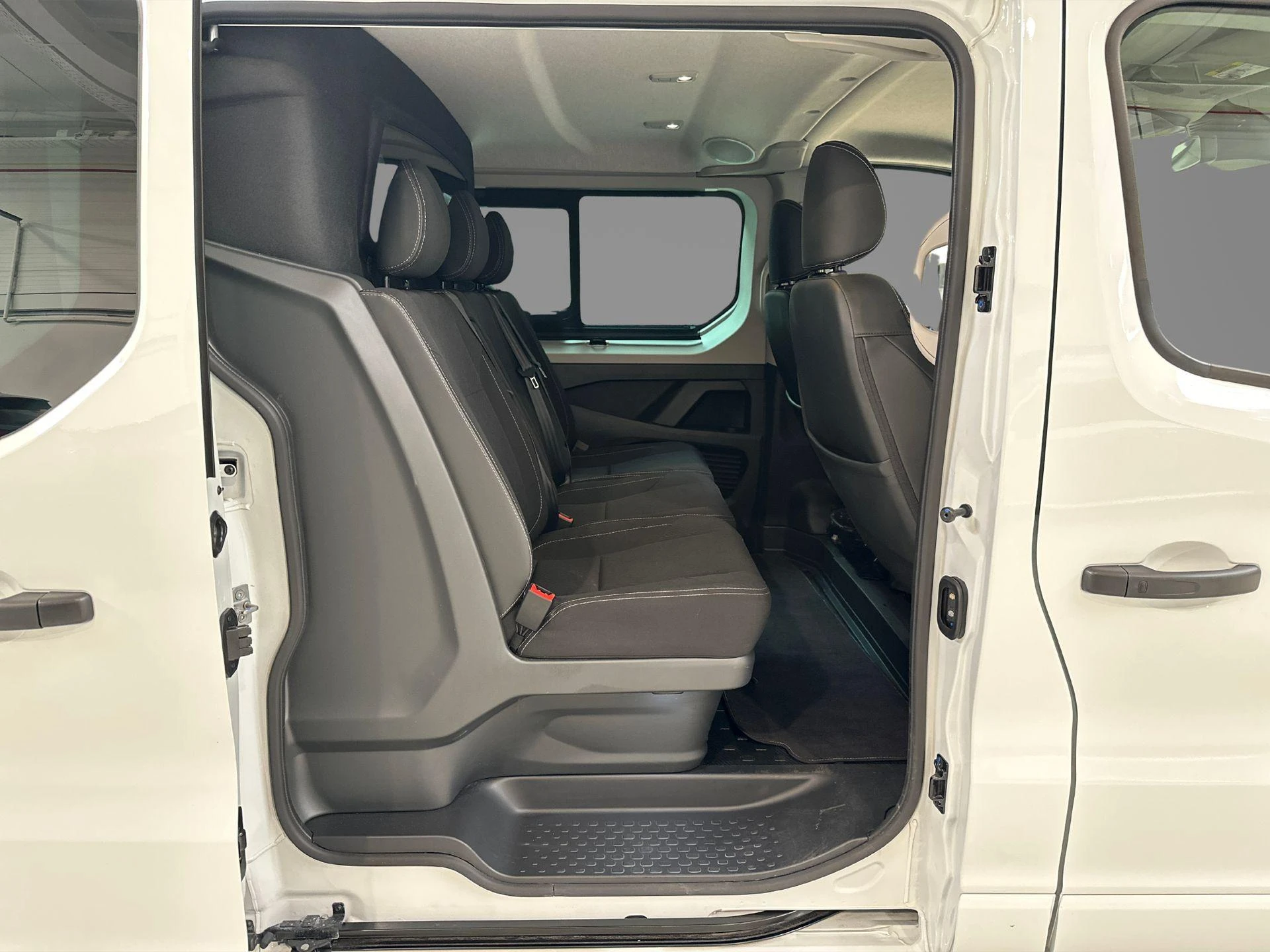 Renault Trafic 2.0 Blue dCi 170 T30 L2H1 Extra