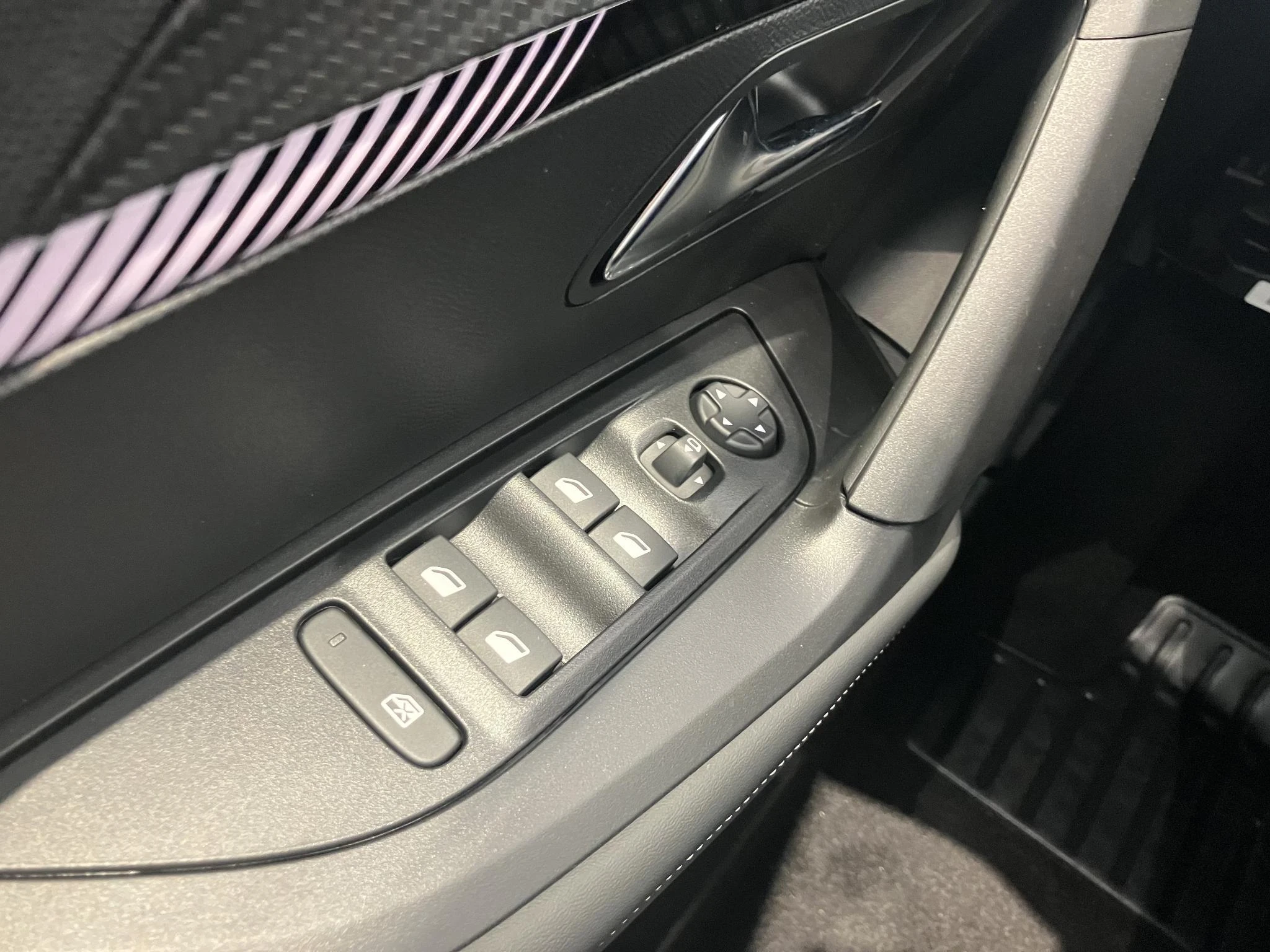 Peugeot-2008-image-13