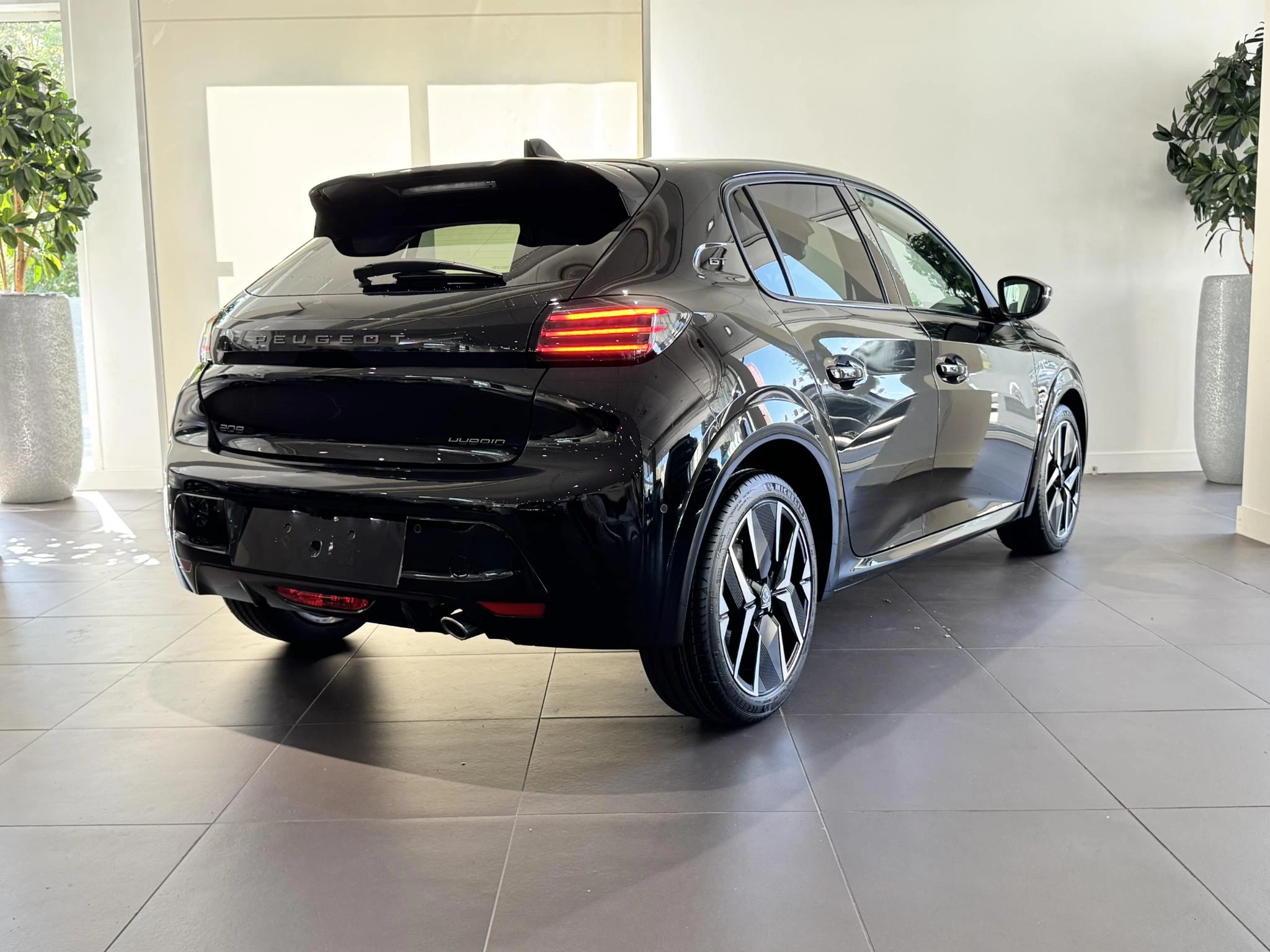 Peugeot-208-image-3