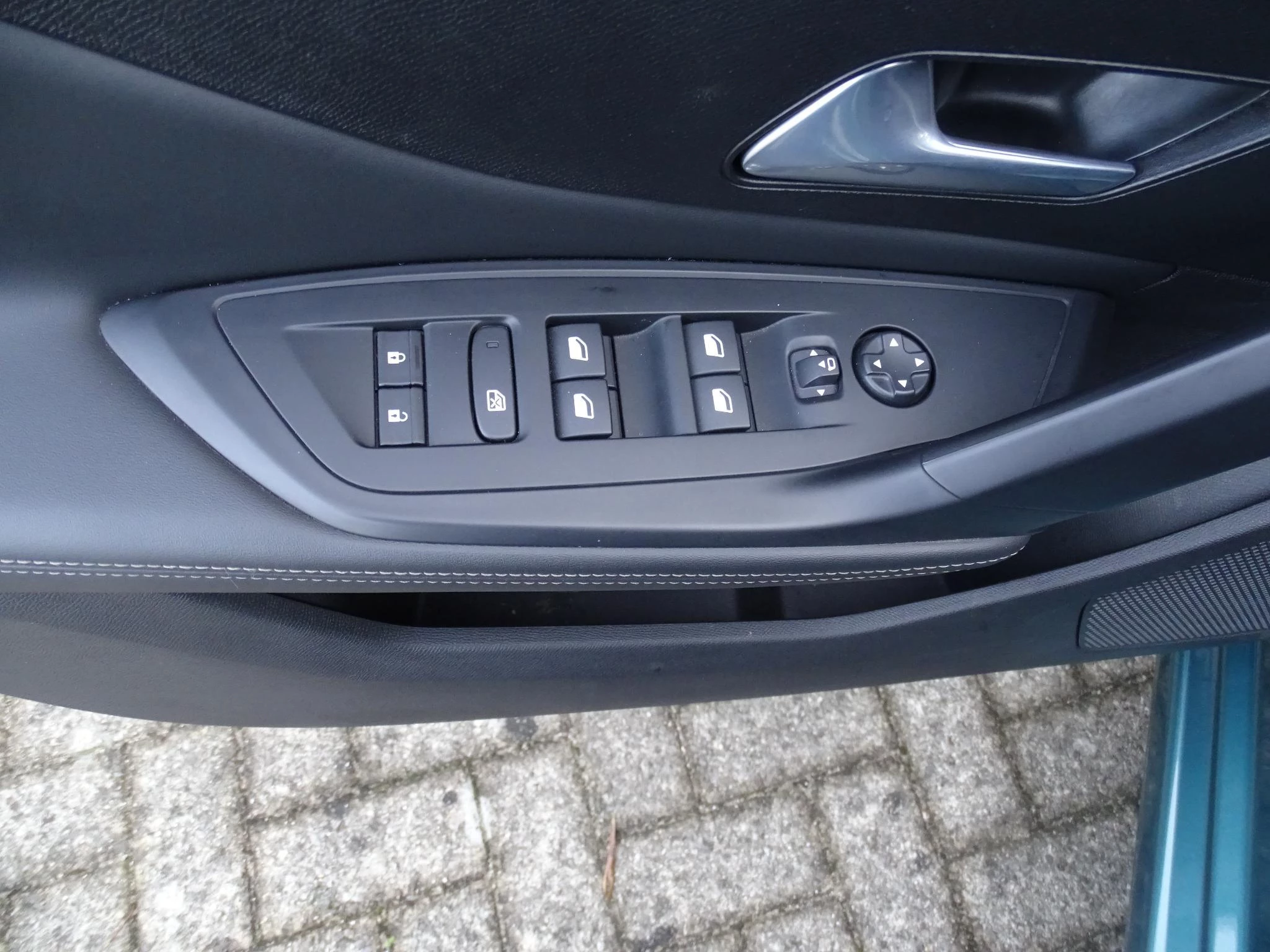Peugeot-308-image-21